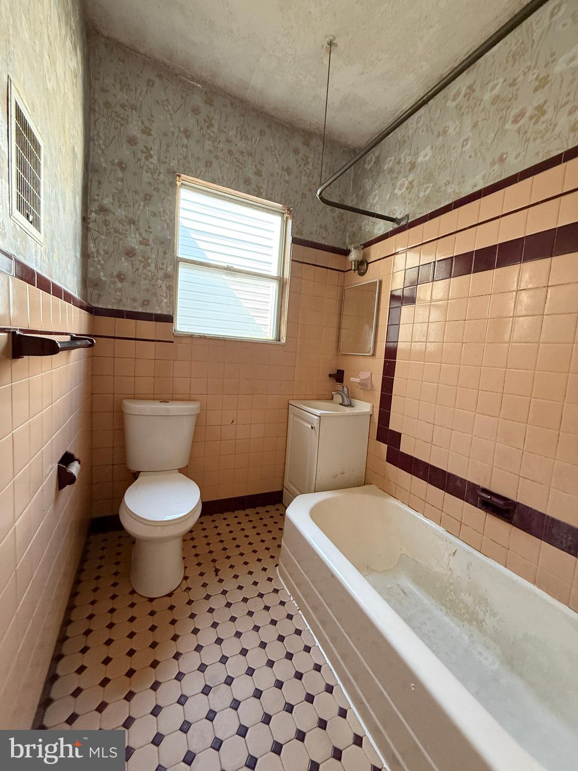 LOWER MOYAMENSING - Residential