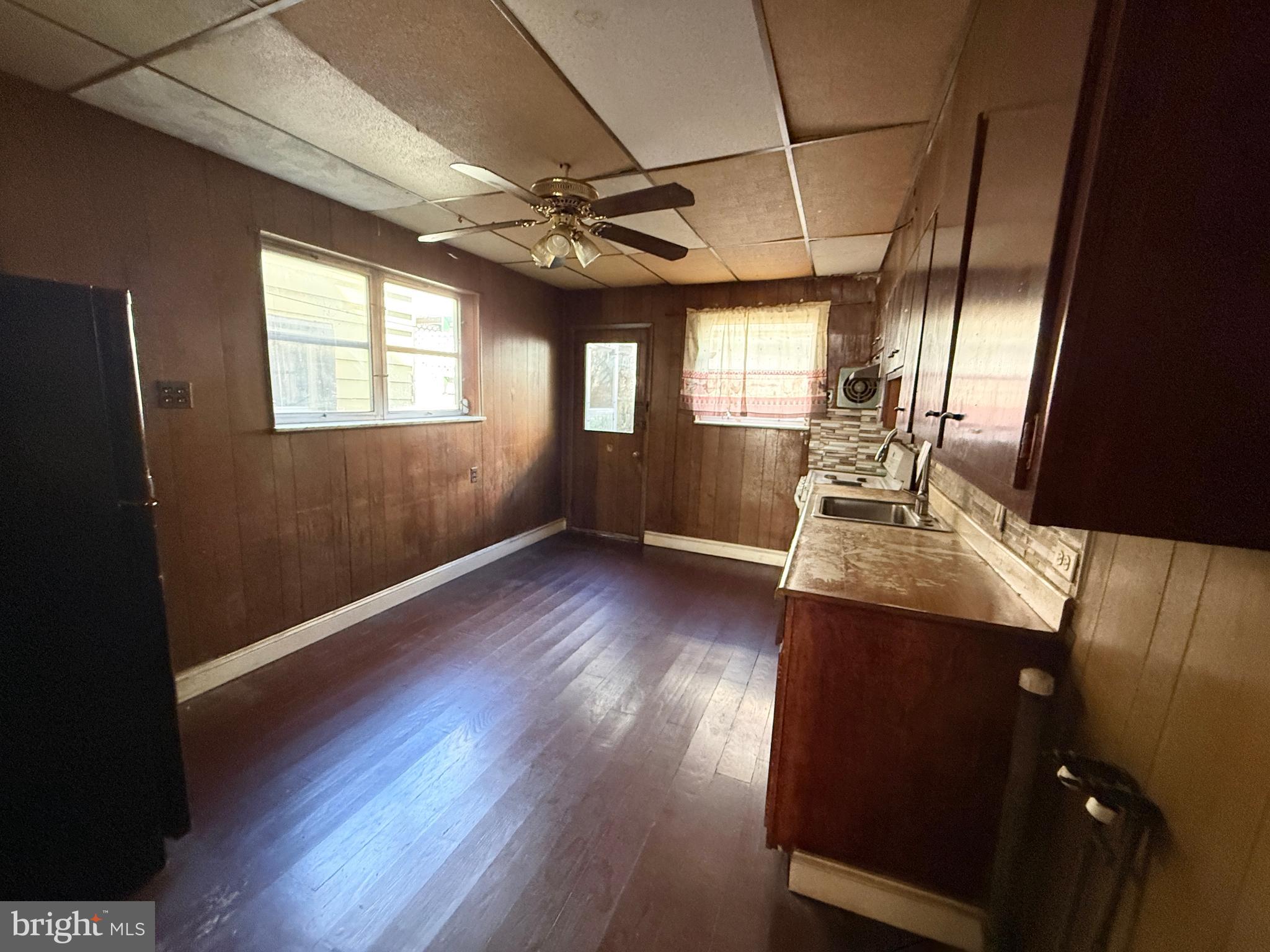 LOWER MOYAMENSING - Residential