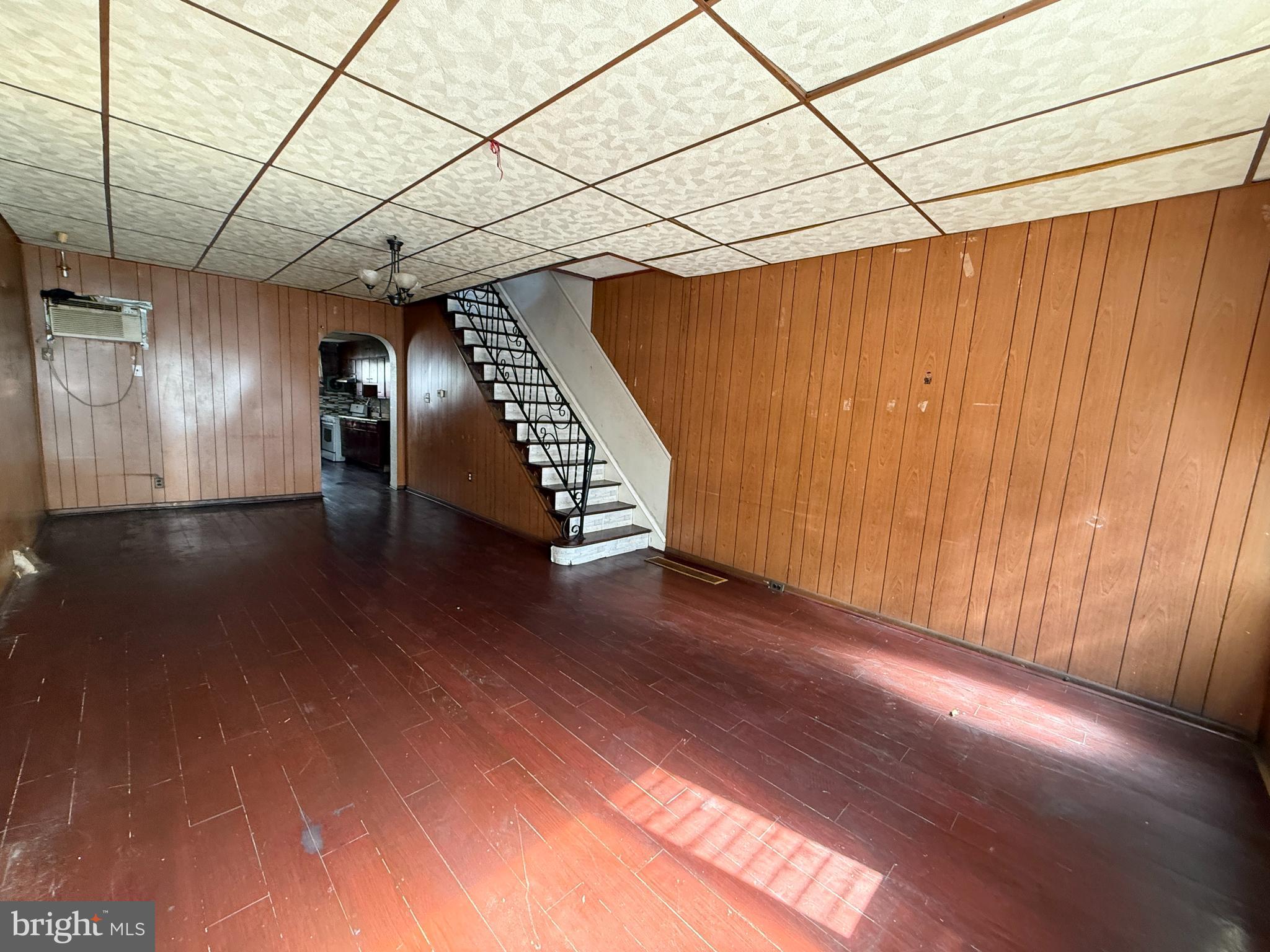 LOWER MOYAMENSING - Residential