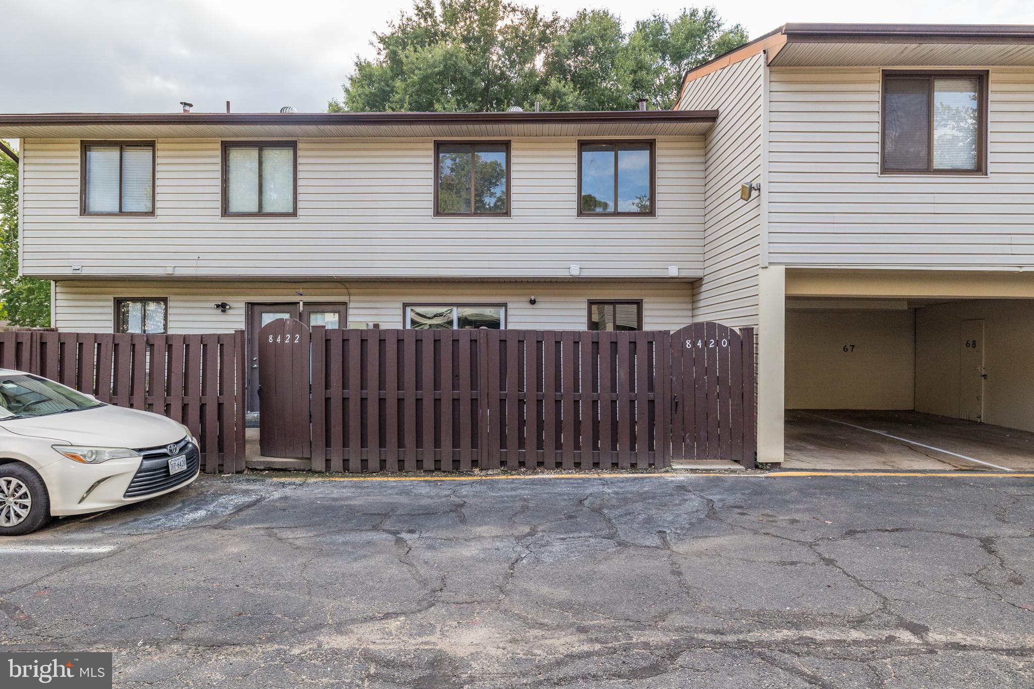 PINEWOOD LAWNS - Residential