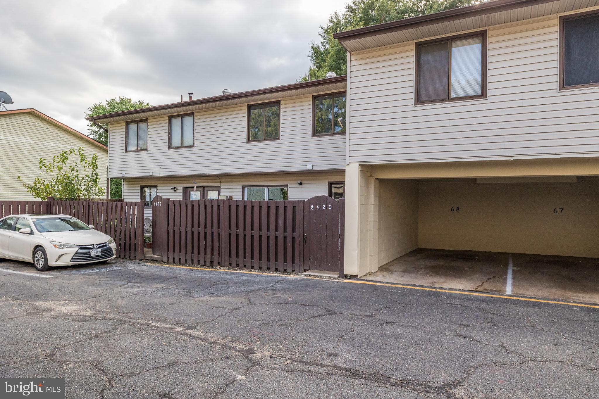 PINEWOOD LAWNS - Residential