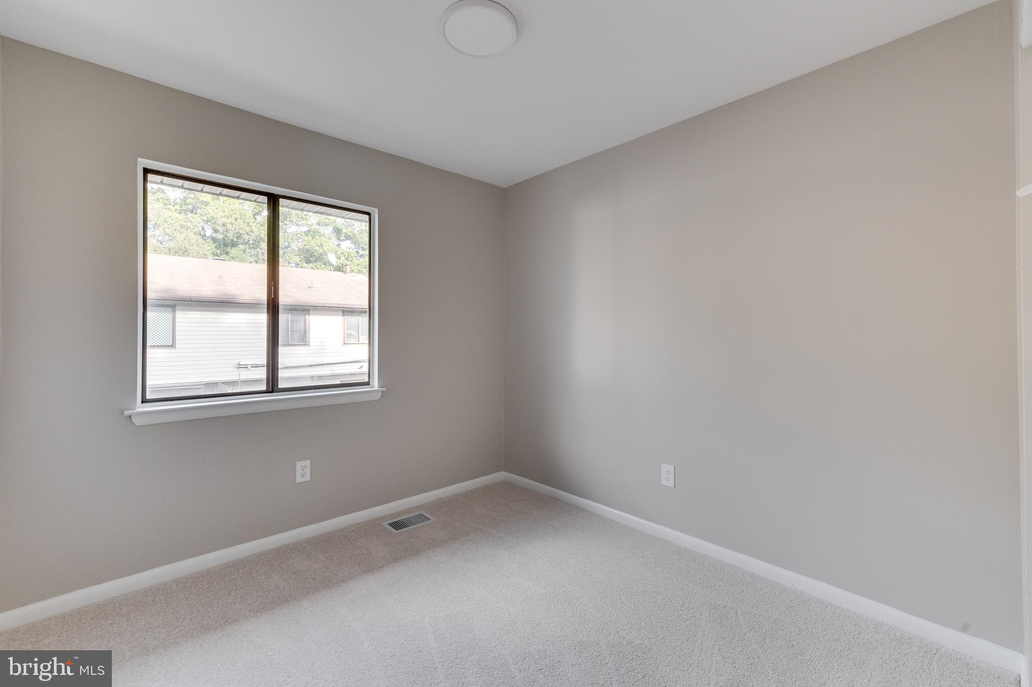 PINEWOOD LAWNS - Residential