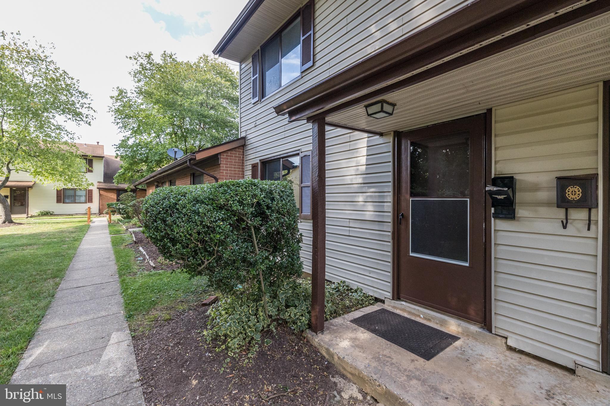 PINEWOOD LAWNS - Residential