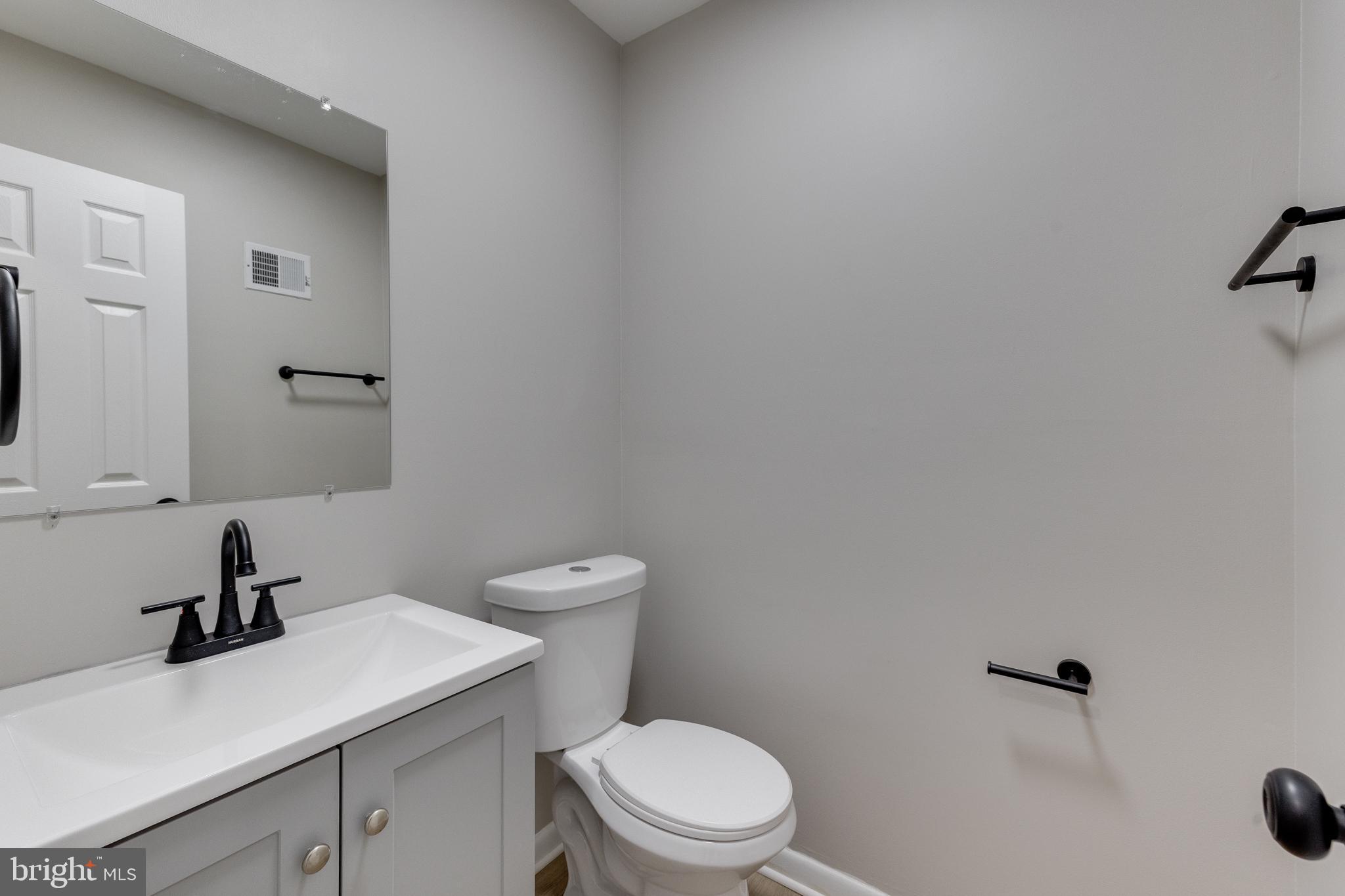 PINEWOOD LAWNS - Residential