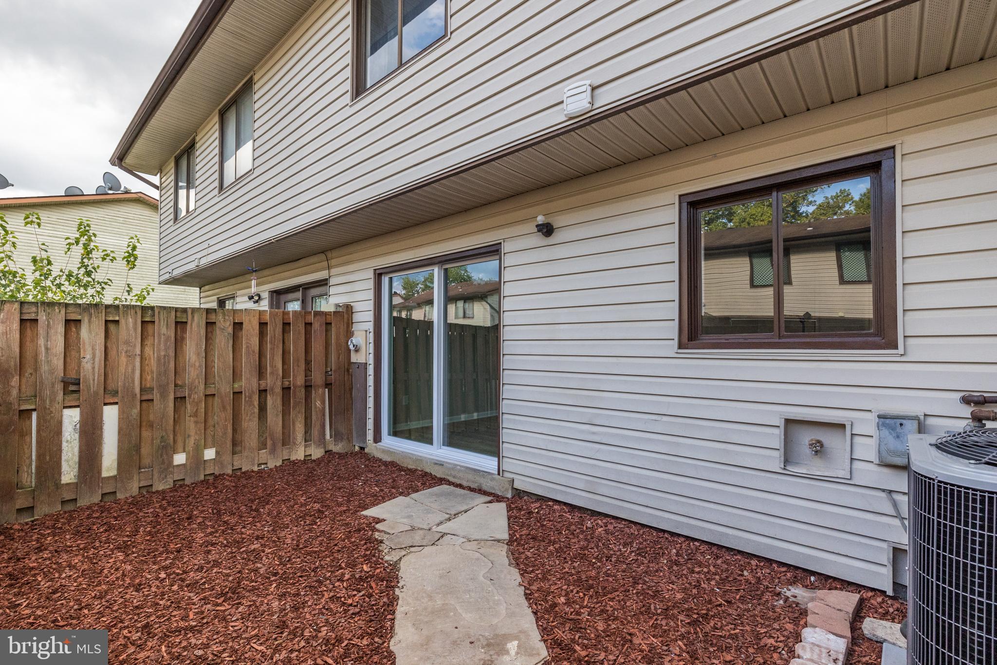 PINEWOOD LAWNS - Residential