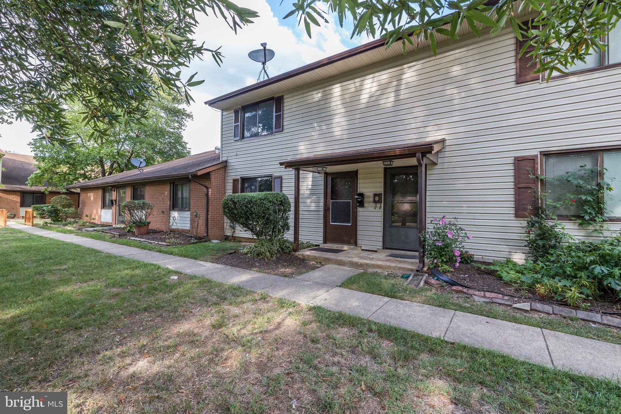 PINEWOOD LAWNS - Residential