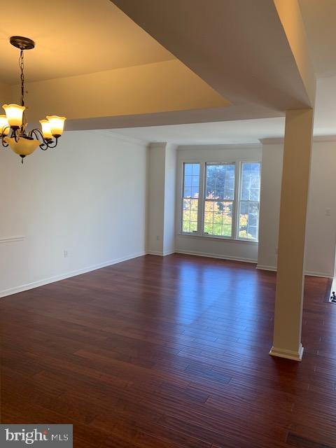 SUTHERLAND SQUARE - Residential Lease