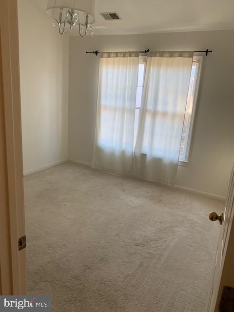 SUTHERLAND SQUARE - Residential Lease