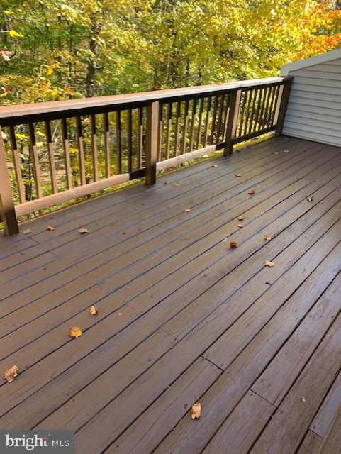 SUTHERLAND SQUARE - Residential Lease