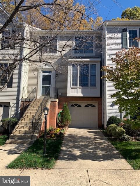 SUTHERLAND SQUARE - Residential Lease