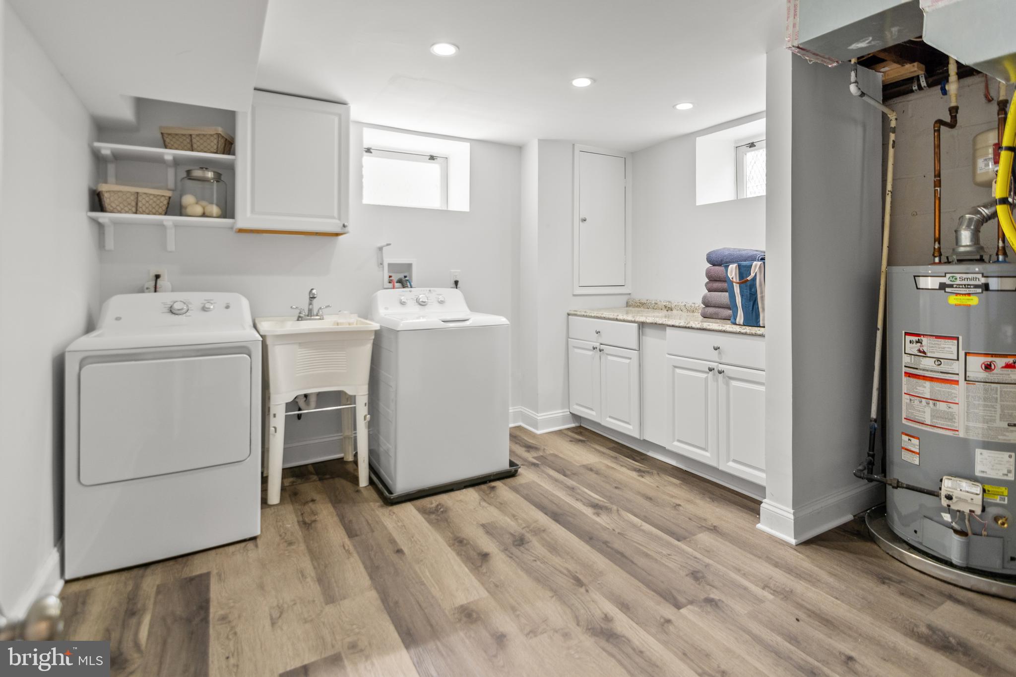 LAURAVILLE HISTORIC DISTRICT - Residential