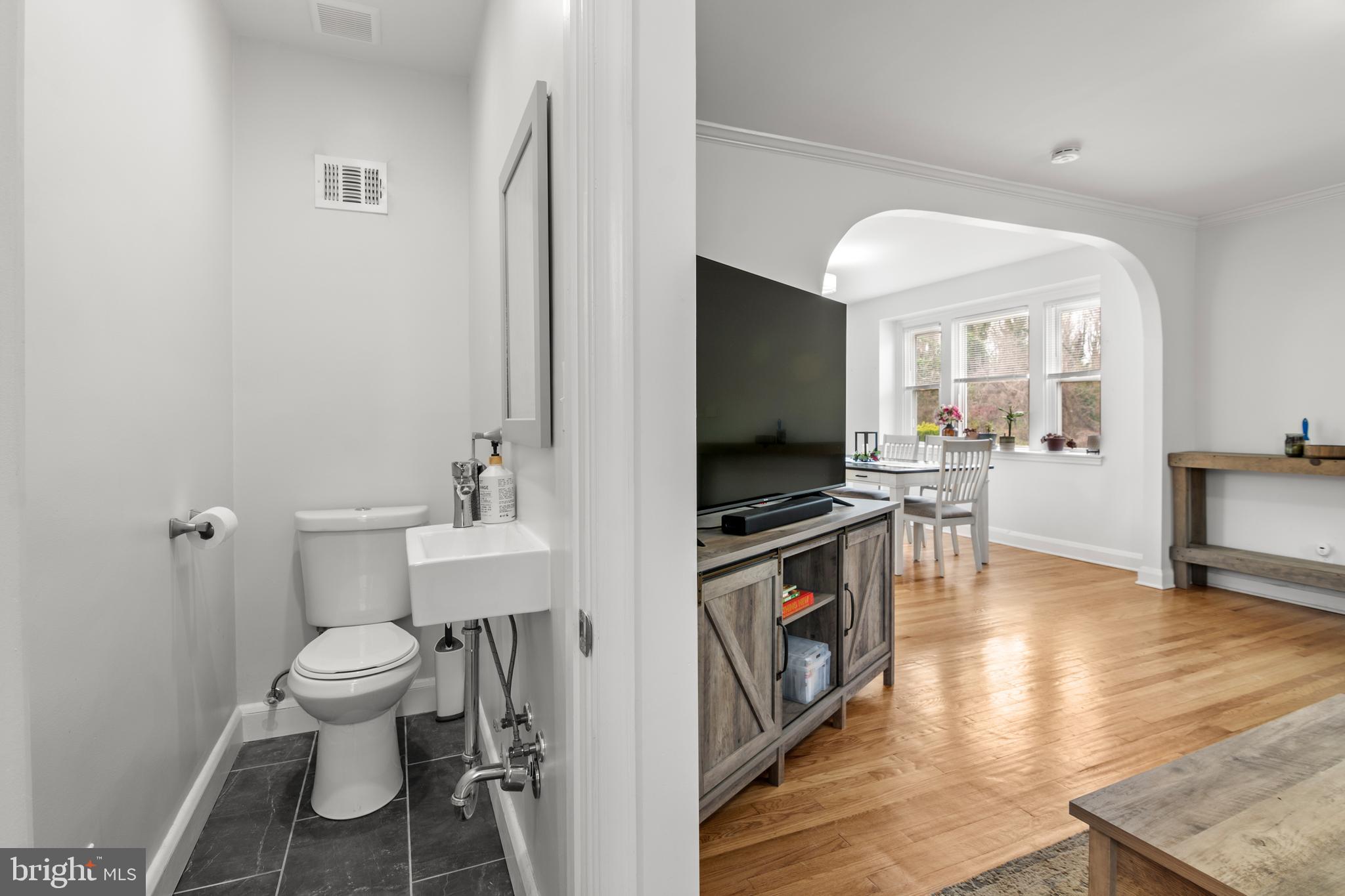 LAURAVILLE HISTORIC DISTRICT - Residential