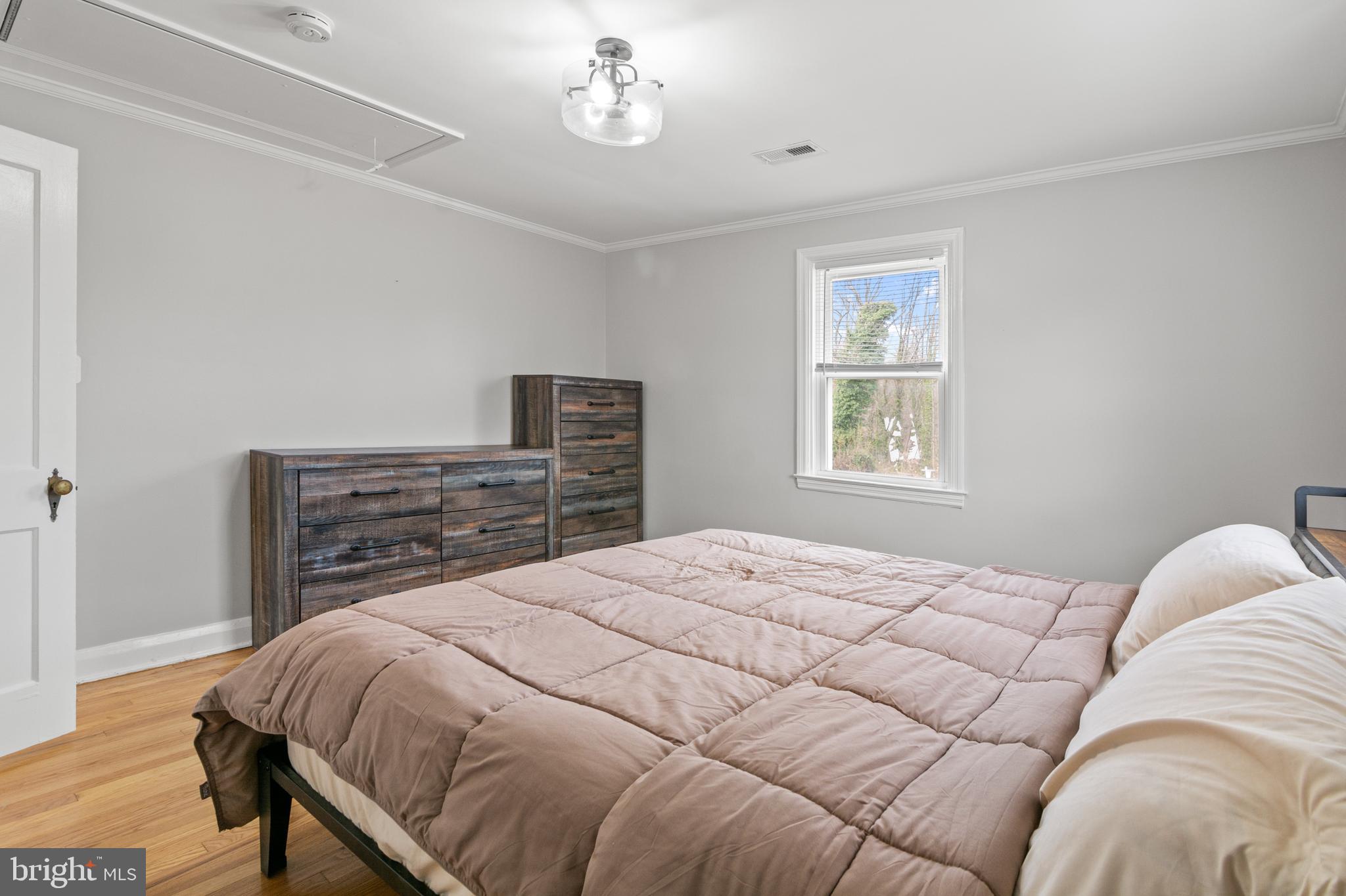 LAURAVILLE HISTORIC DISTRICT - Residential