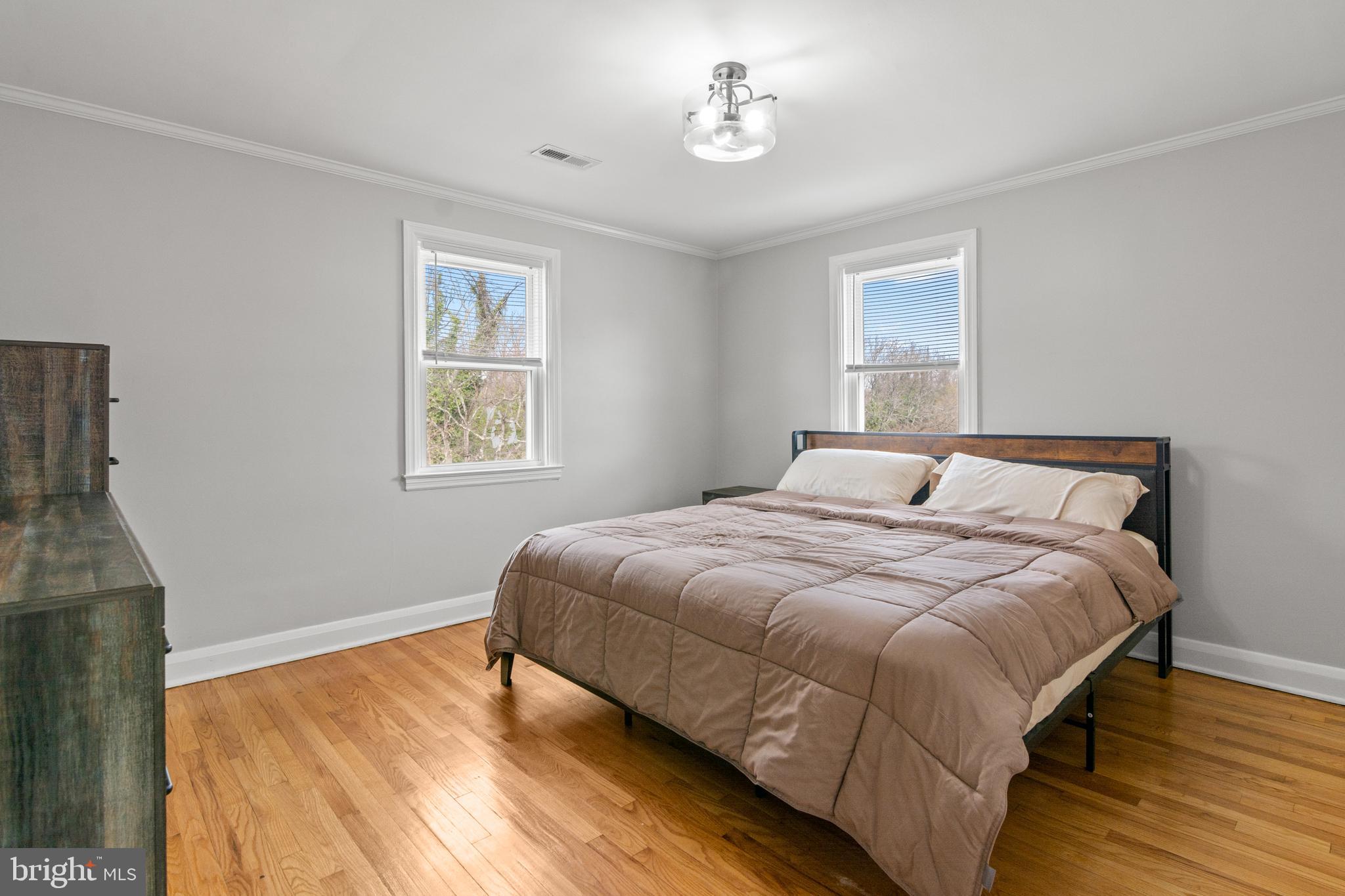 LAURAVILLE HISTORIC DISTRICT - Residential