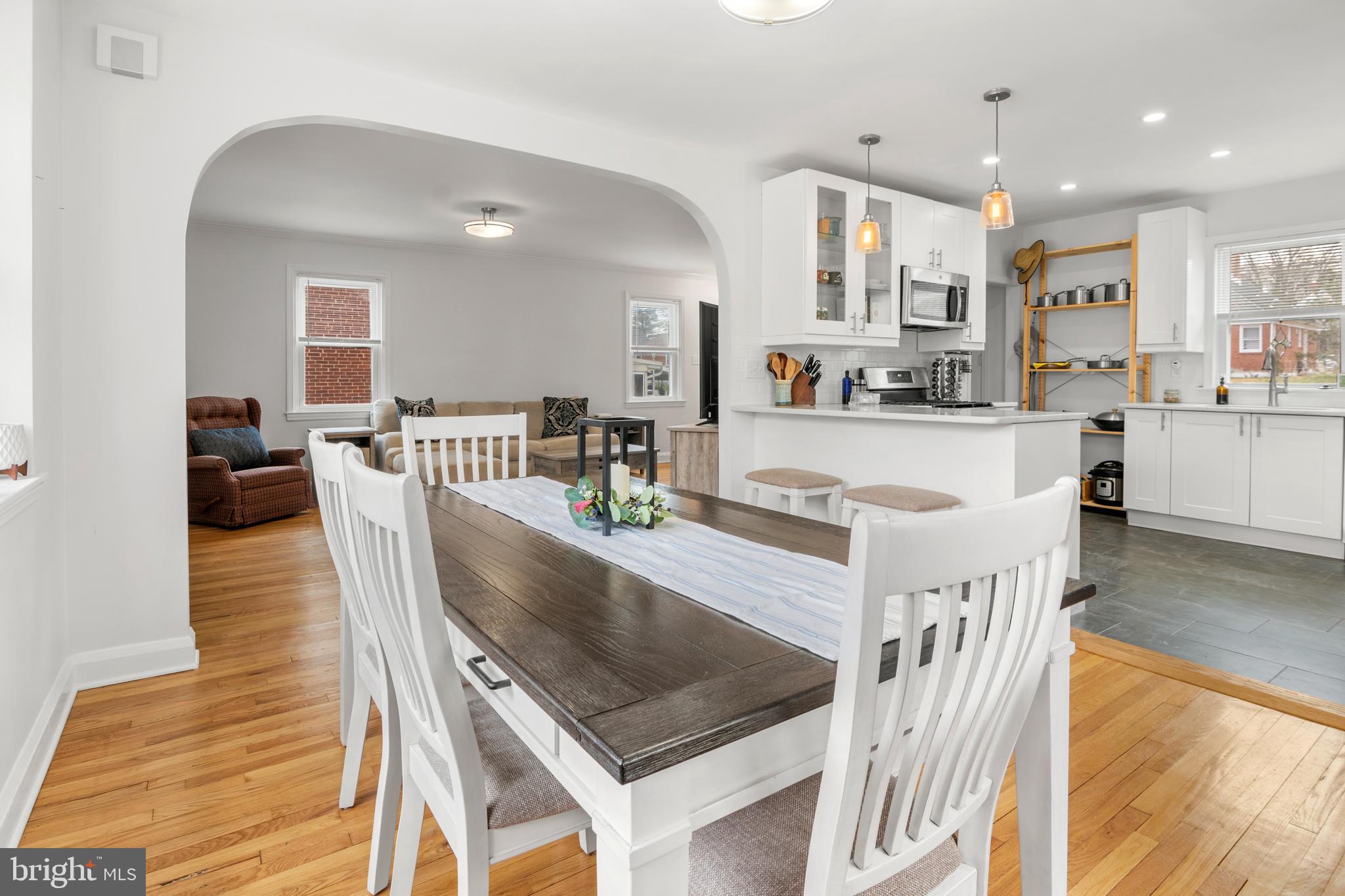 LAURAVILLE HISTORIC DISTRICT - Residential