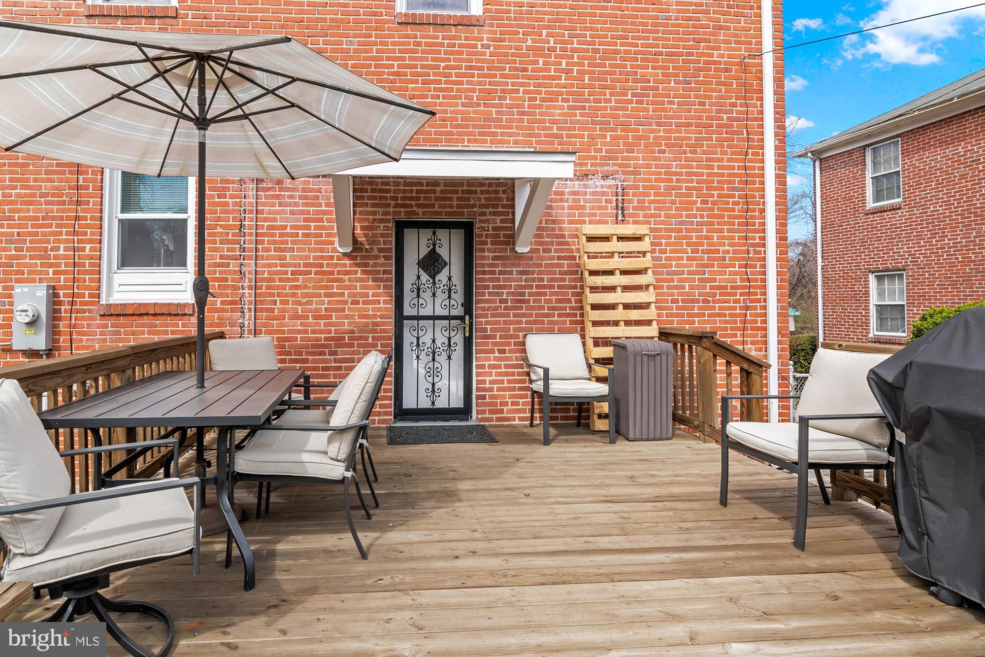 LAURAVILLE HISTORIC DISTRICT - Residential