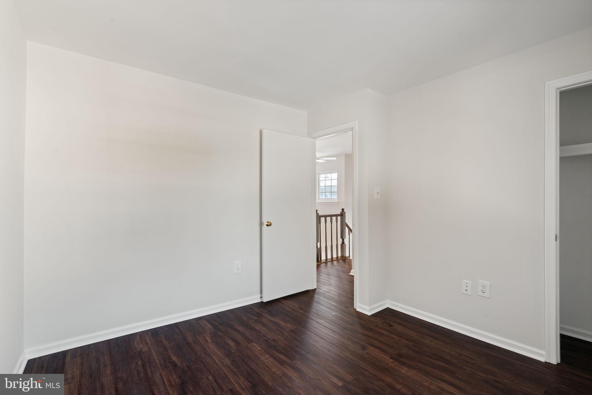 COUNTRYSIDE - Residential