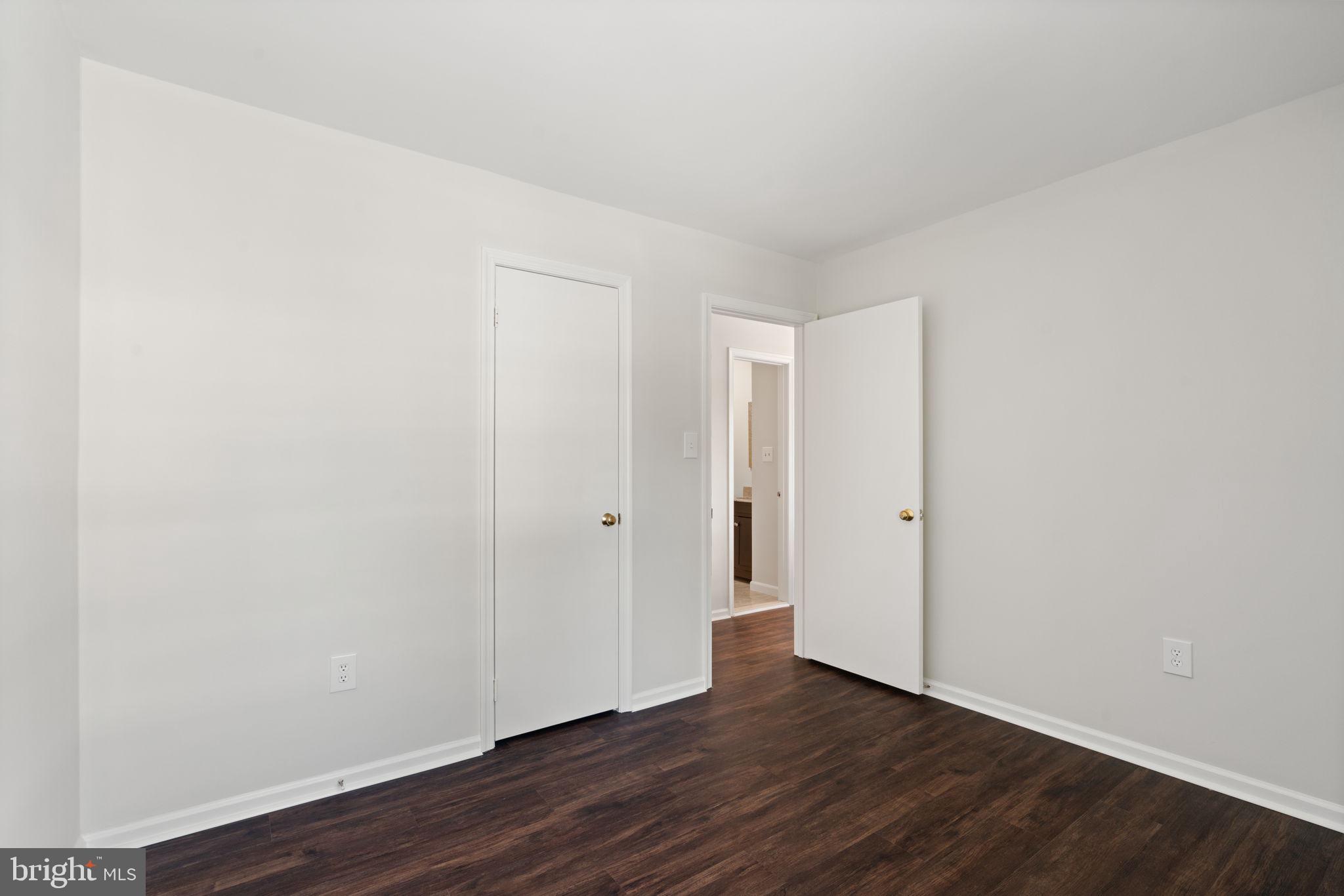 COUNTRYSIDE - Residential