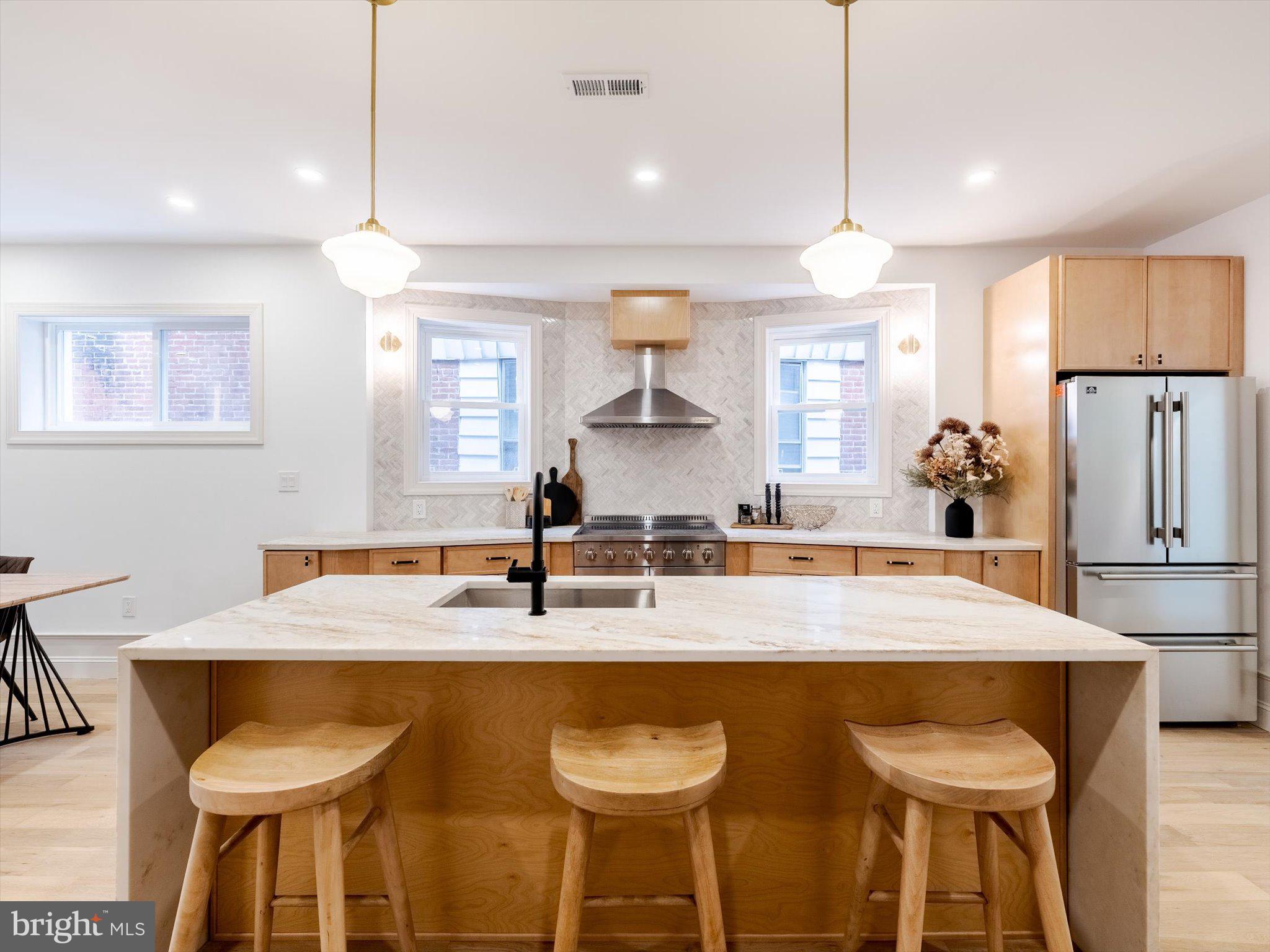 GARDEN COURT - Residential