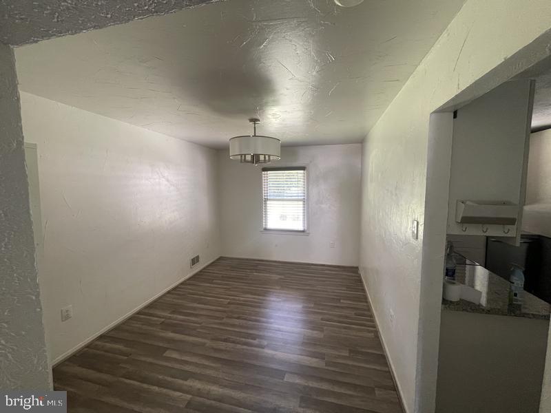 STRAWBERRY HILL EST SUB - Residential