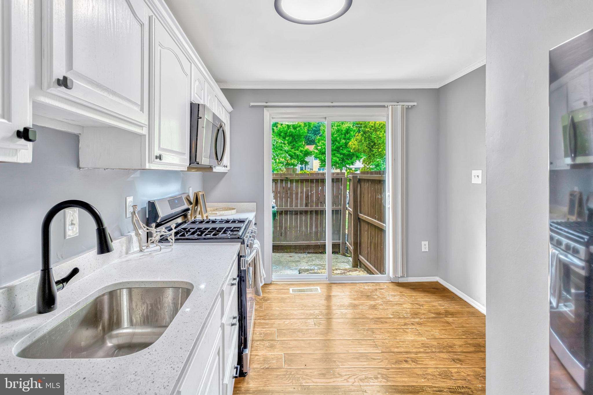 LAKE RIDGE - Residential