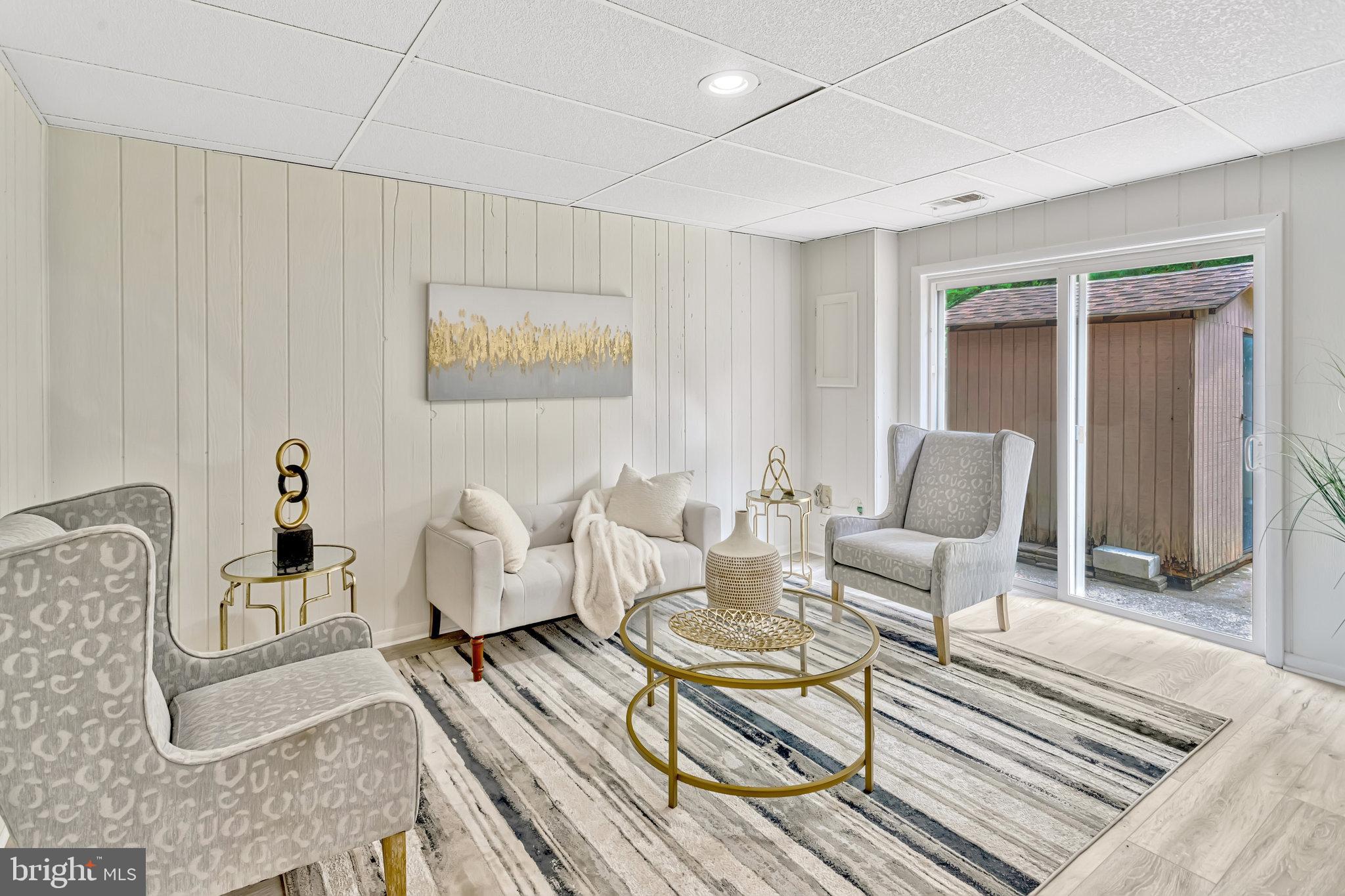 LAKE RIDGE - Residential