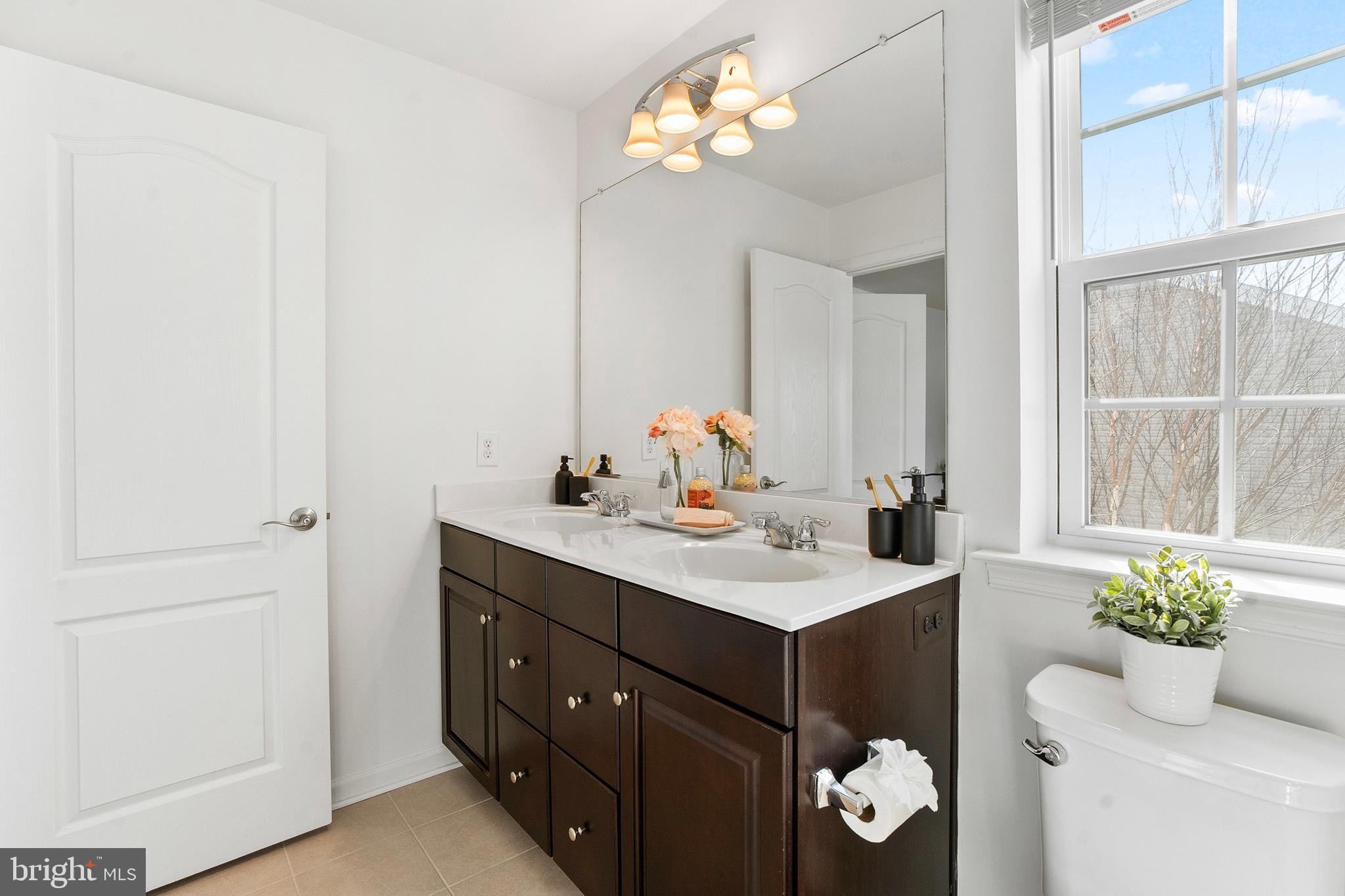 SENECA HILL - Residential