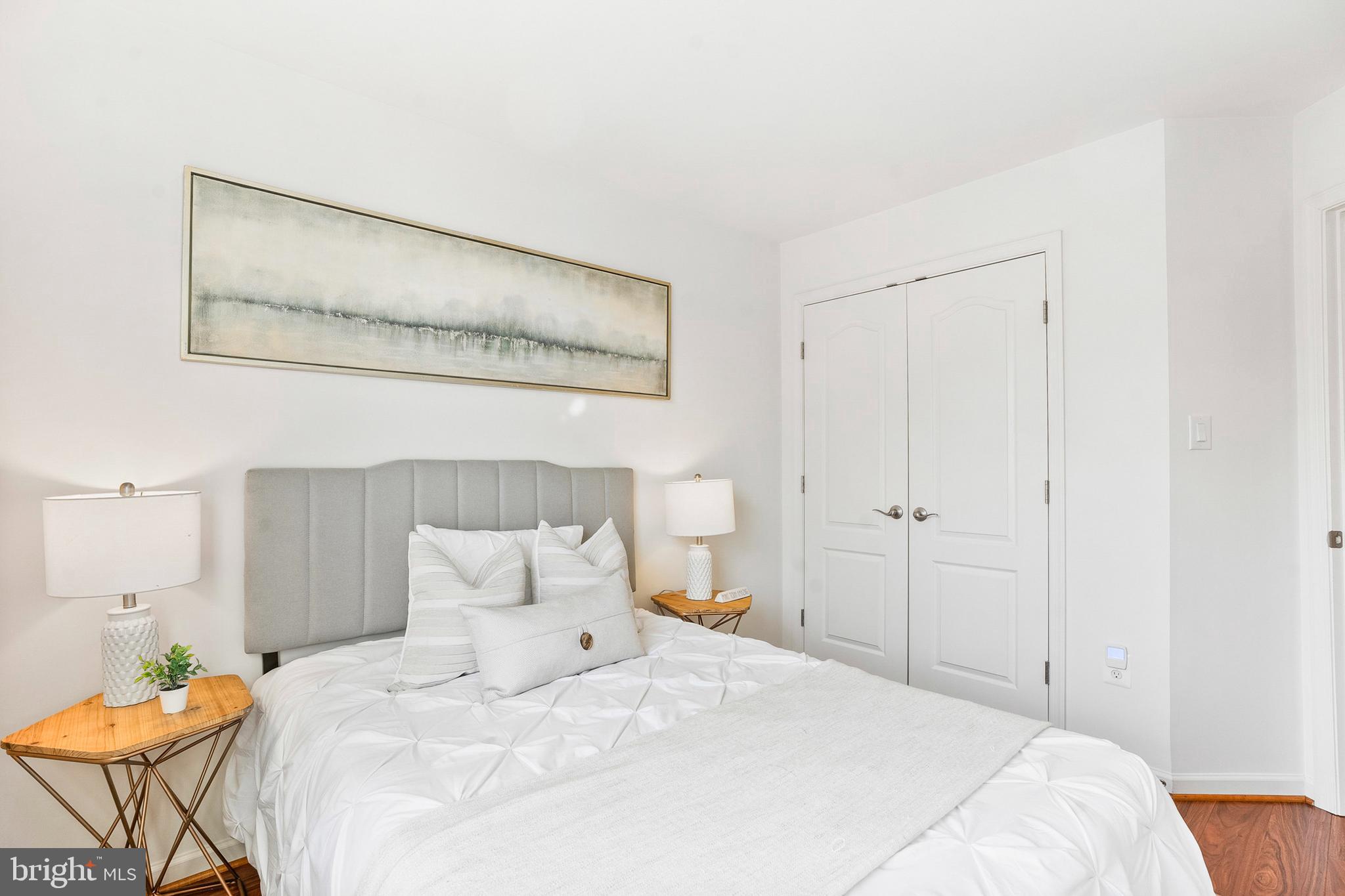 SENECA HILL - Residential