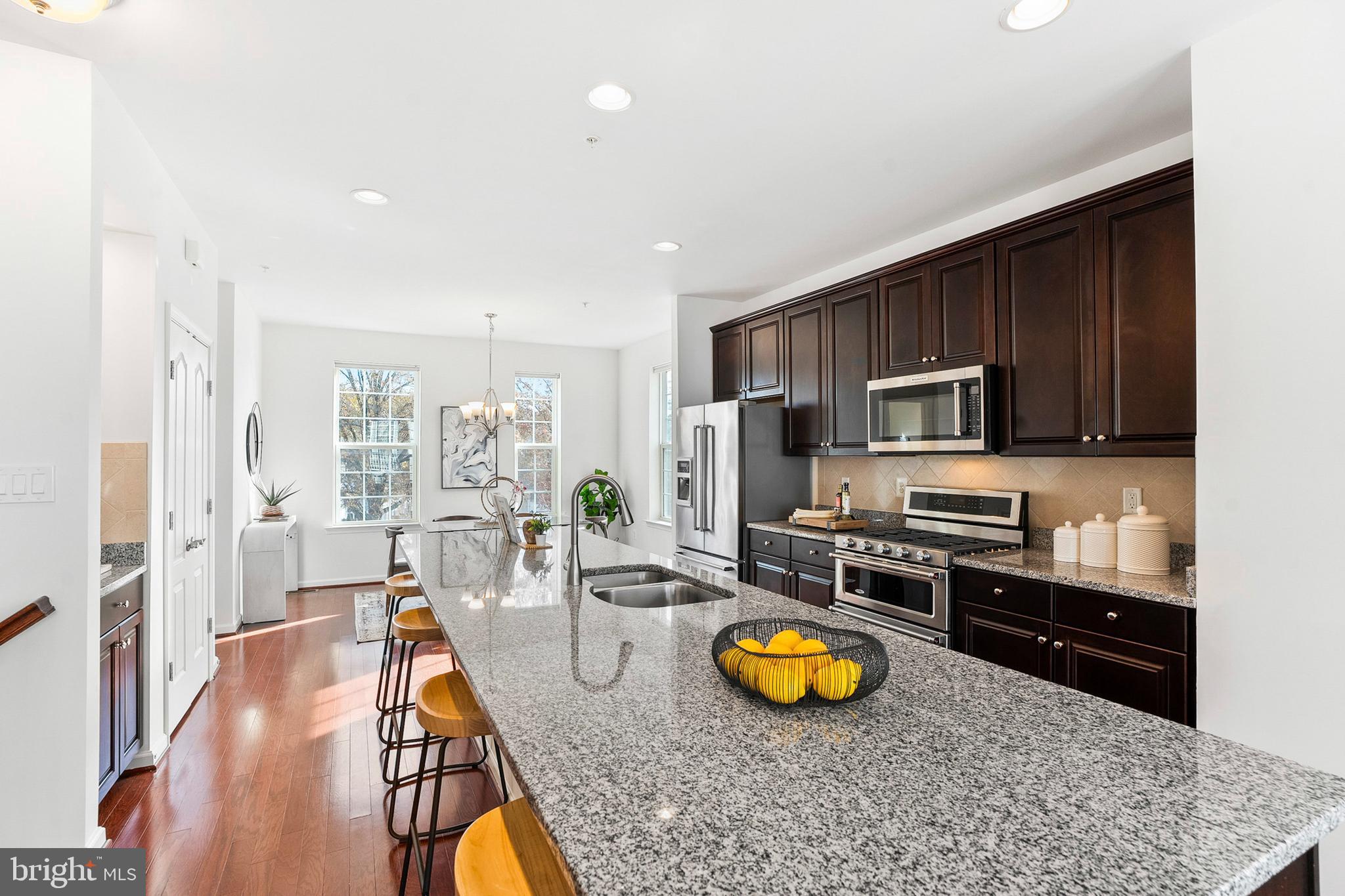 SENECA HILL - Residential