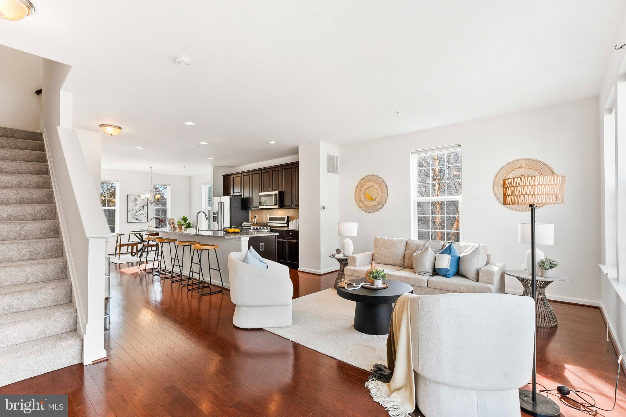 SENECA HILL - Residential