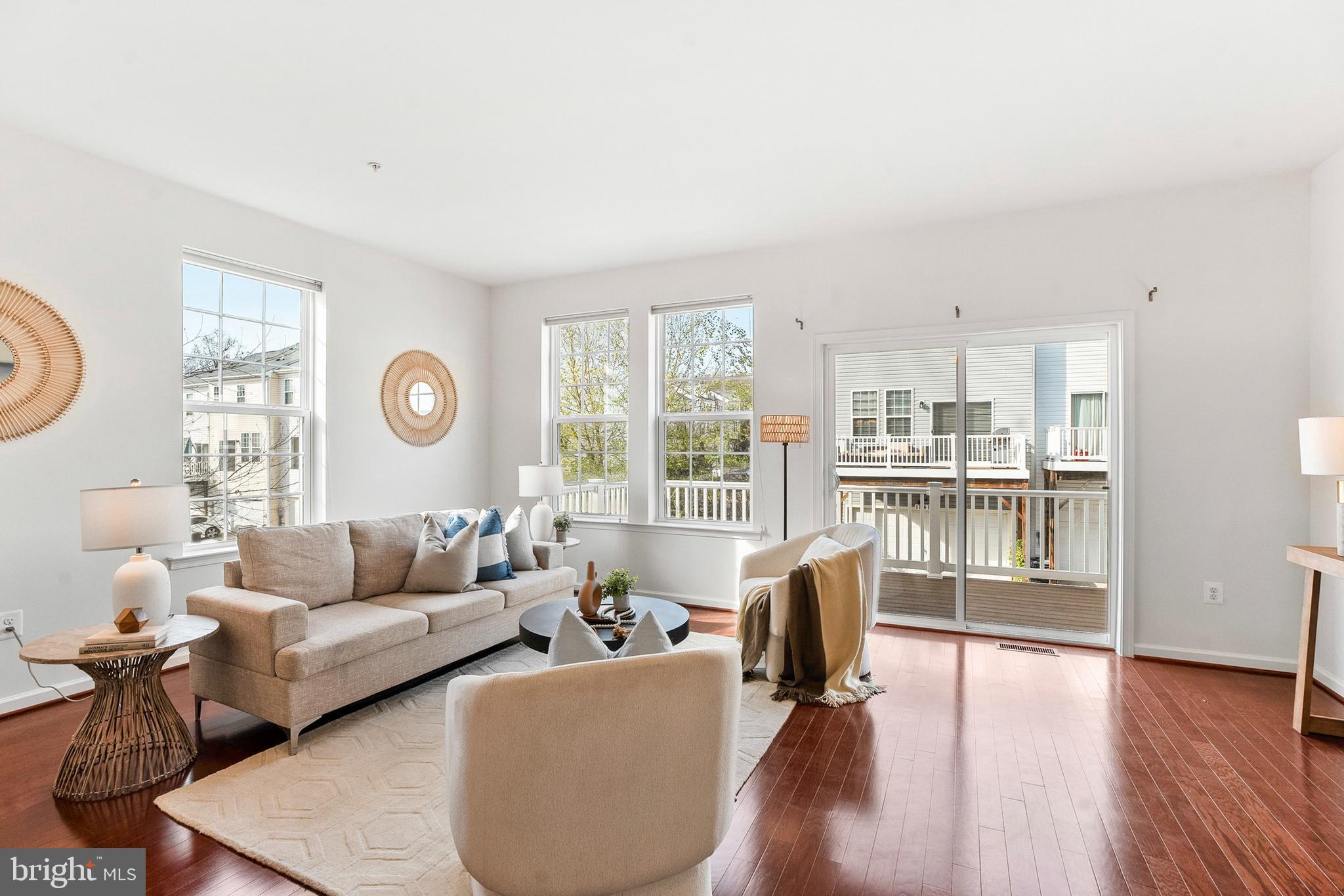 SENECA HILL - Residential