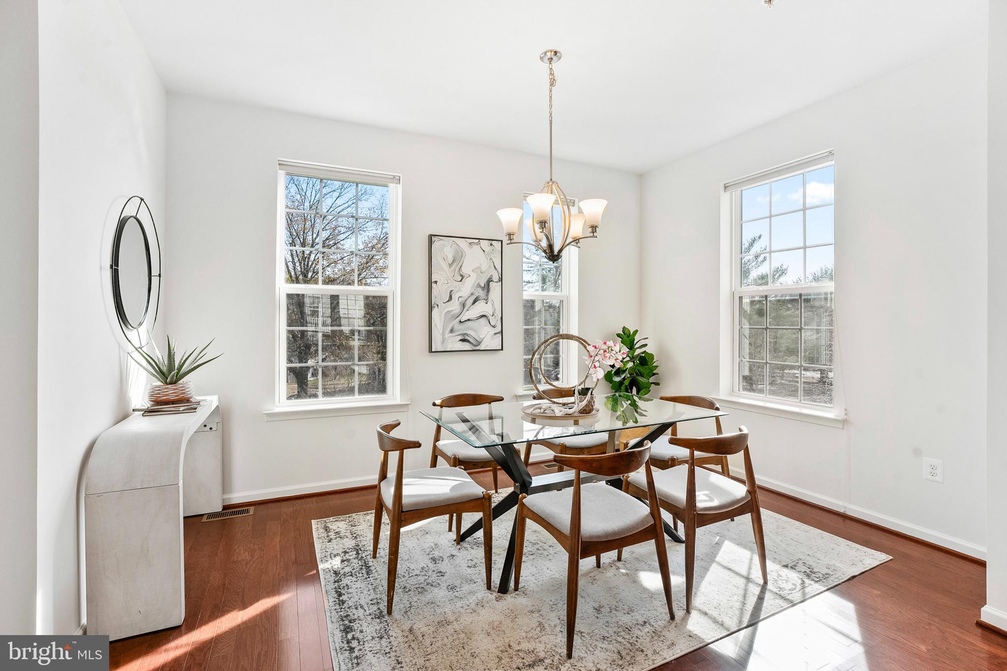 SENECA HILL - Residential