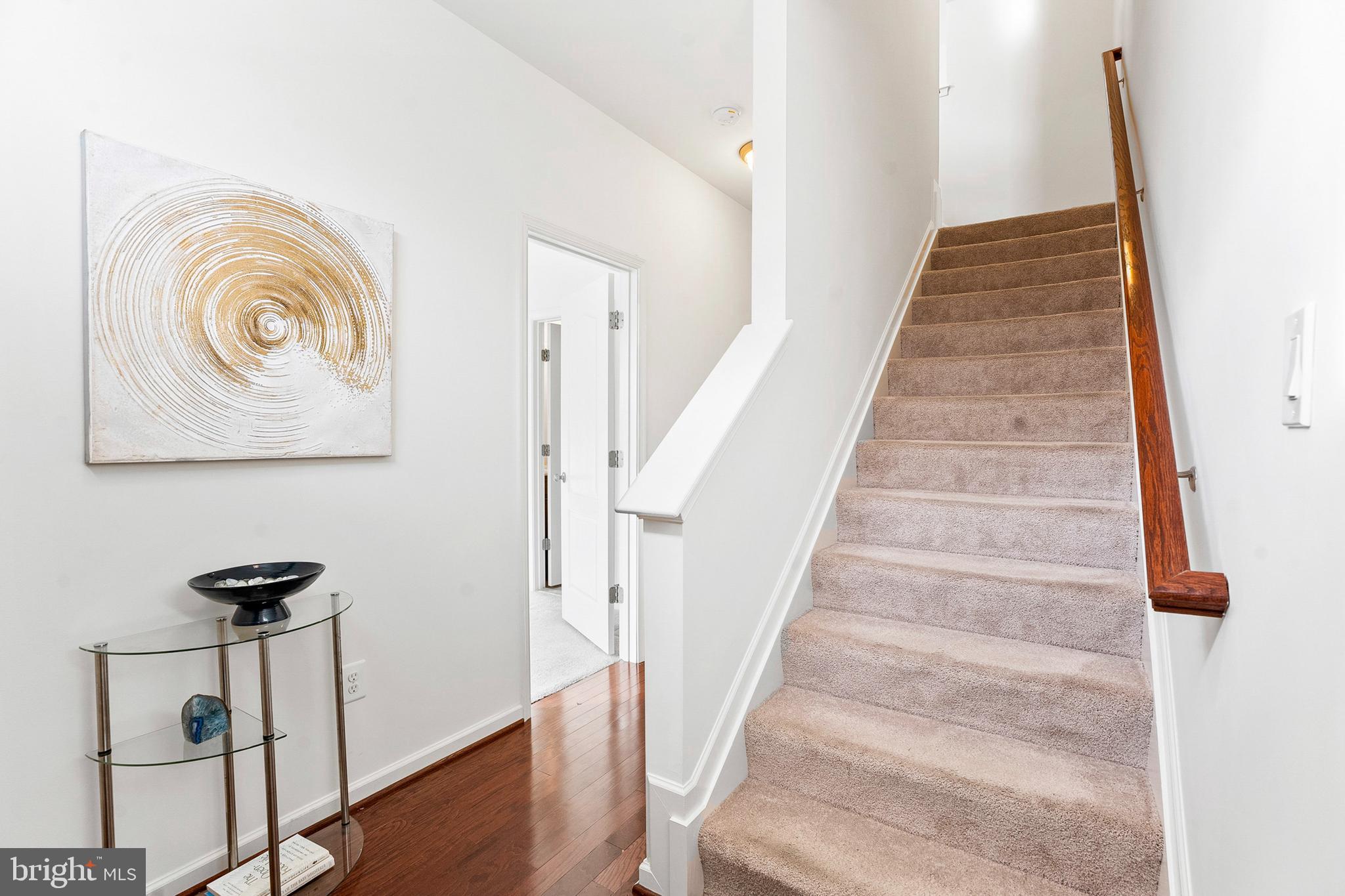 SENECA HILL - Residential