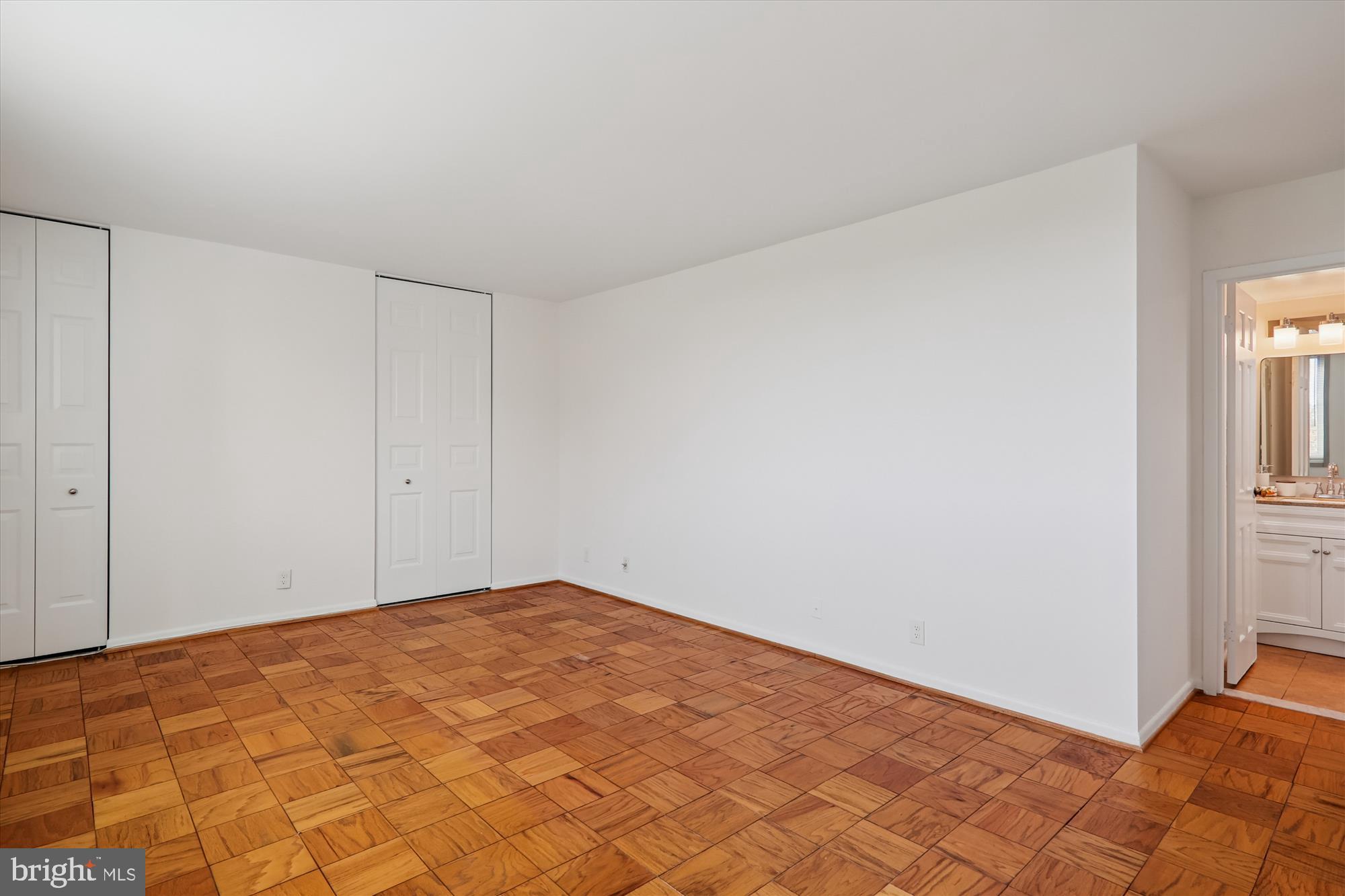 THE ELIZABETH - Residential