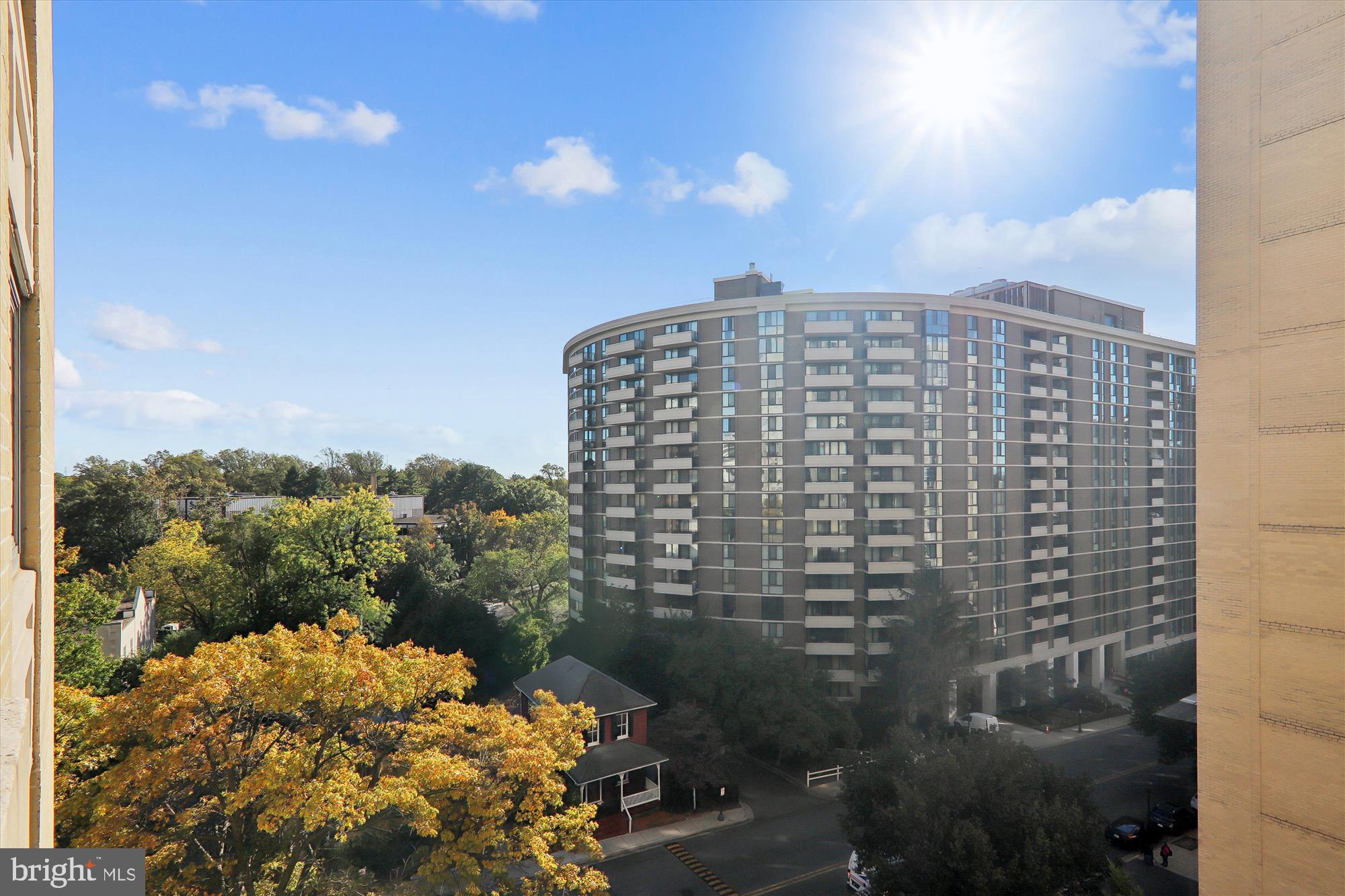 THE ELIZABETH - Residential