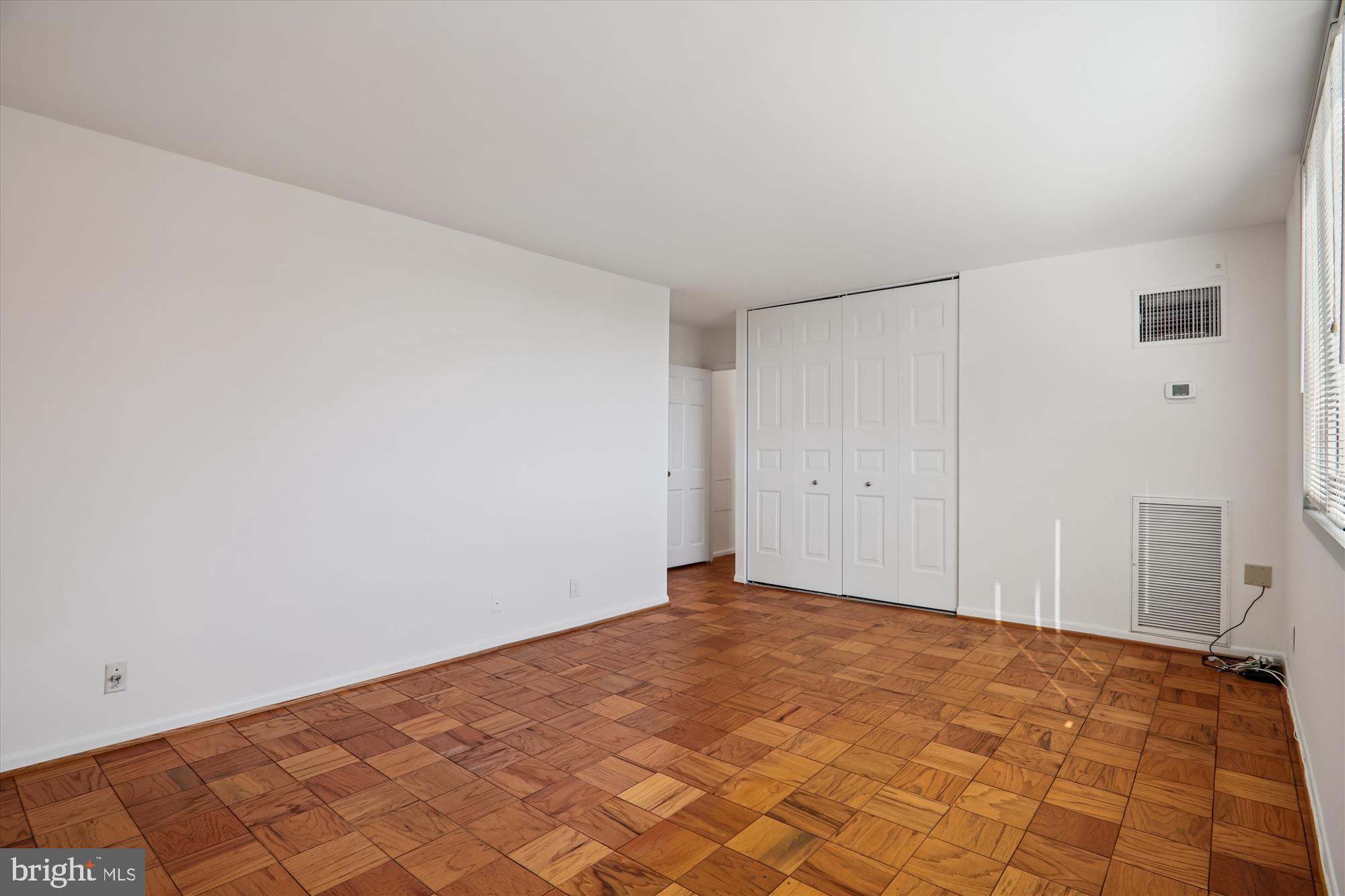 THE ELIZABETH - Residential