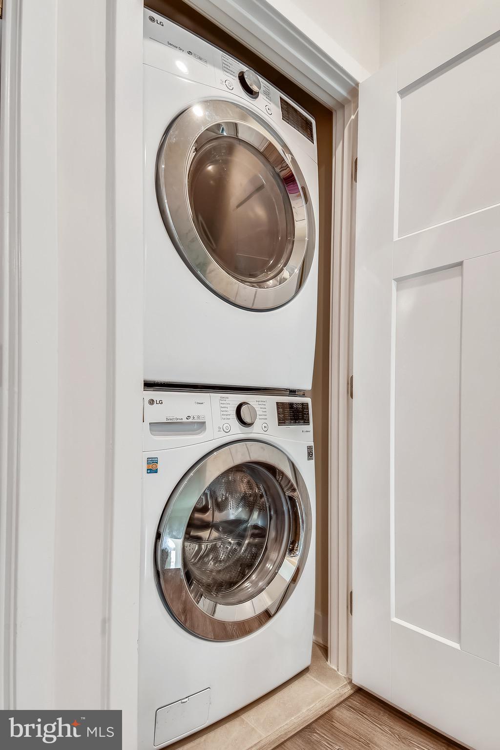 HYATTSVILLE - Residential