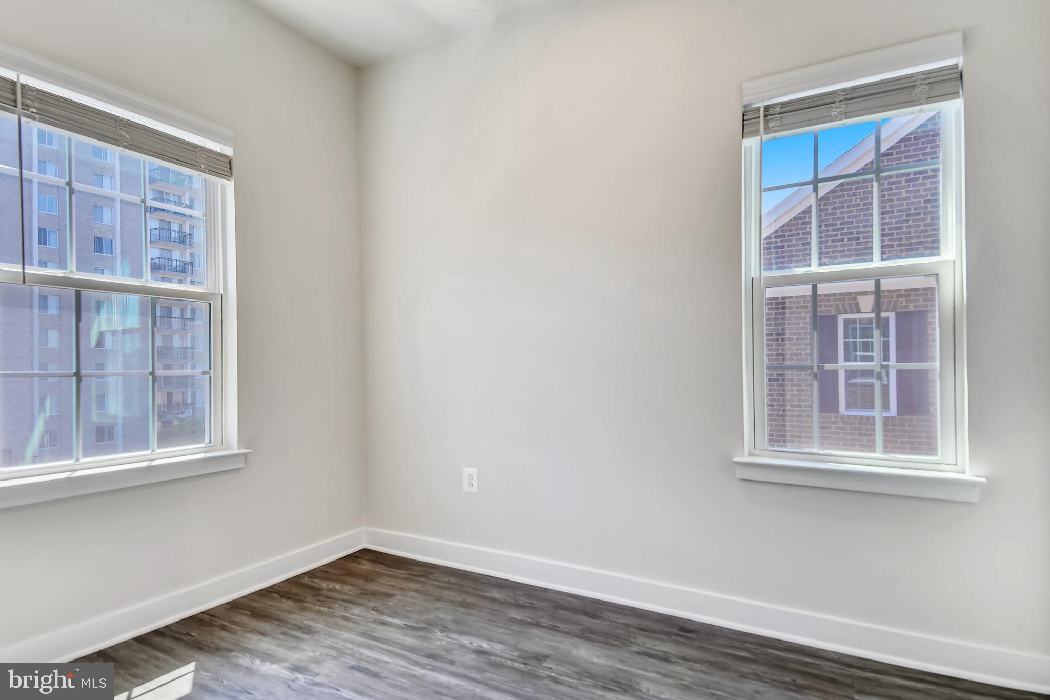 HYATTSVILLE - Residential