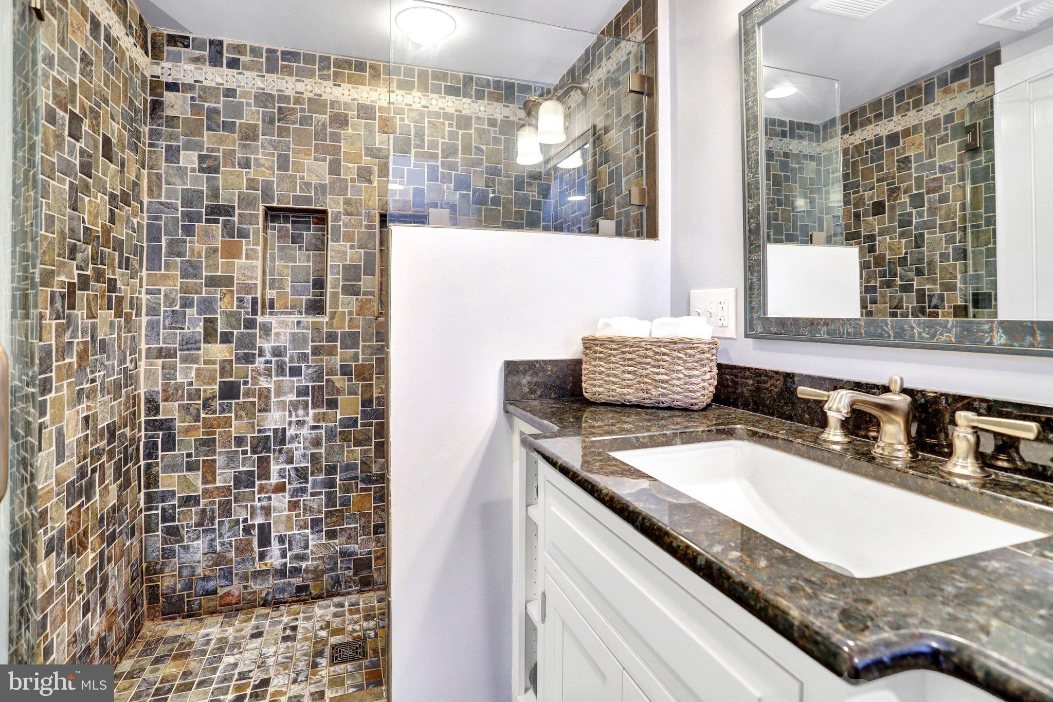 DEL RAY - Residential