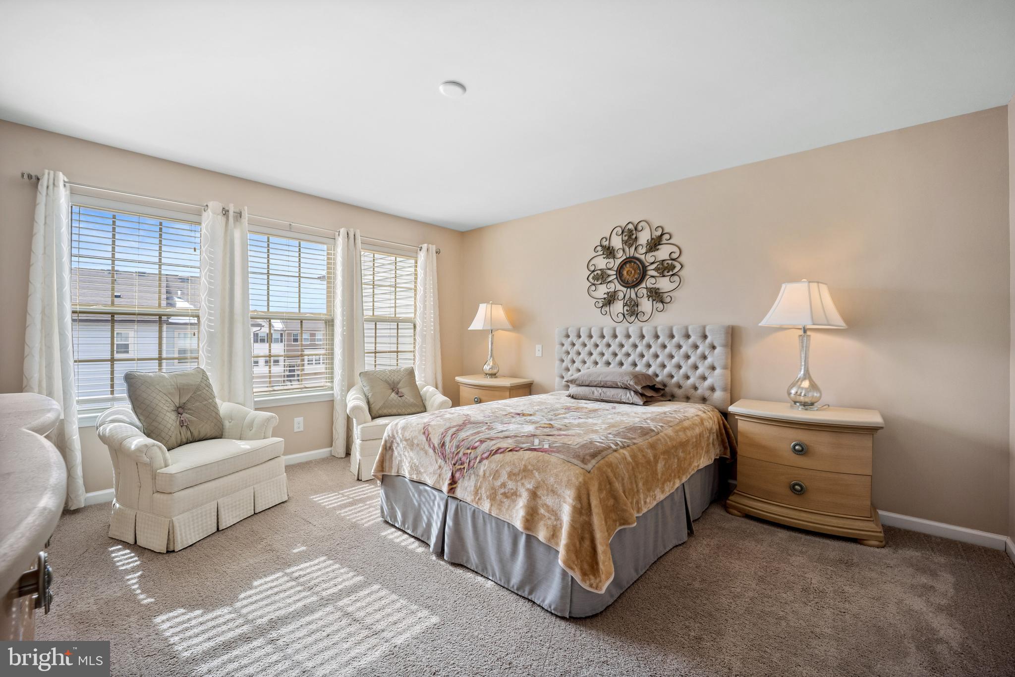 TALL OAKS - Residential