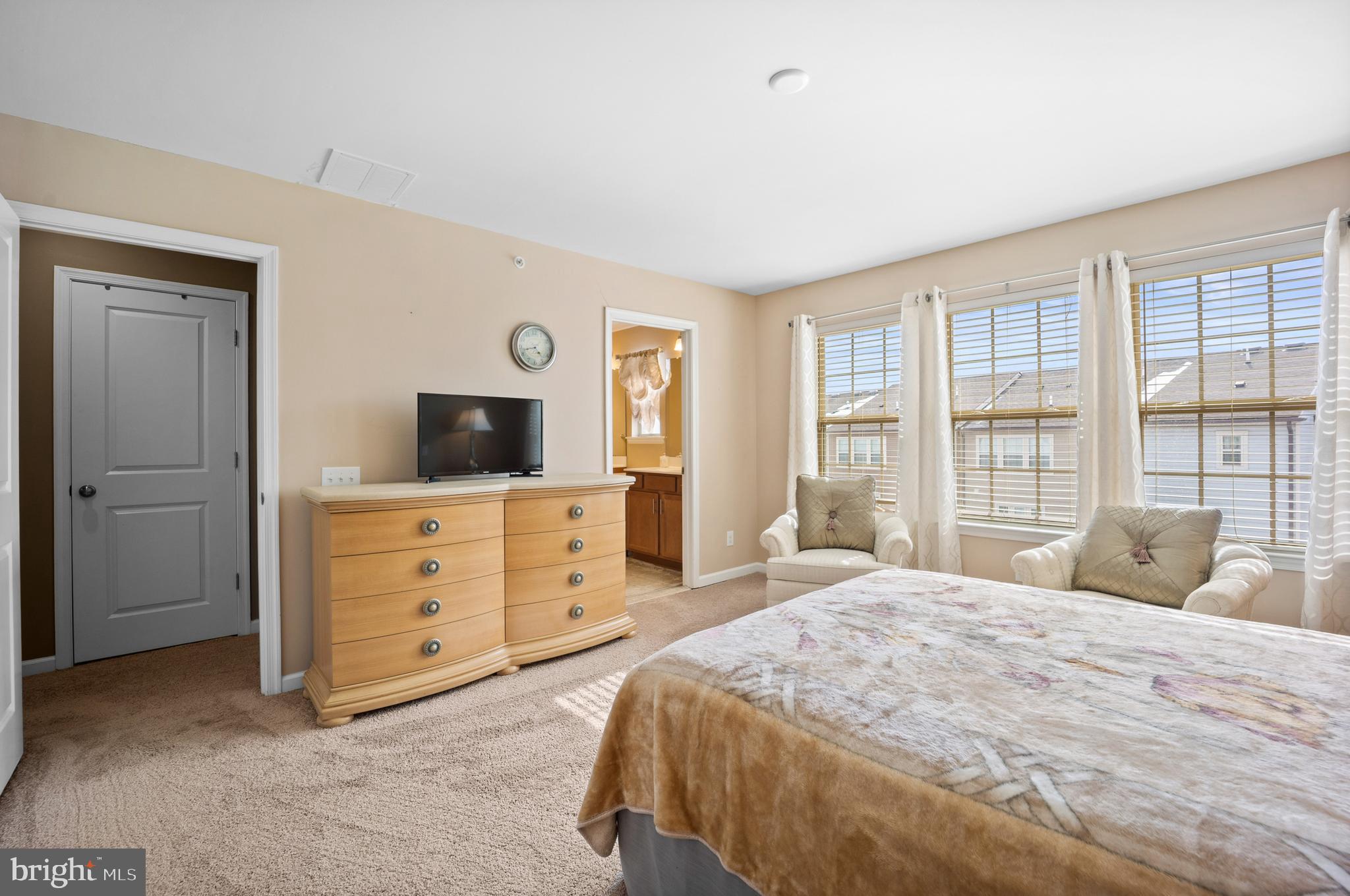 TALL OAKS - Residential