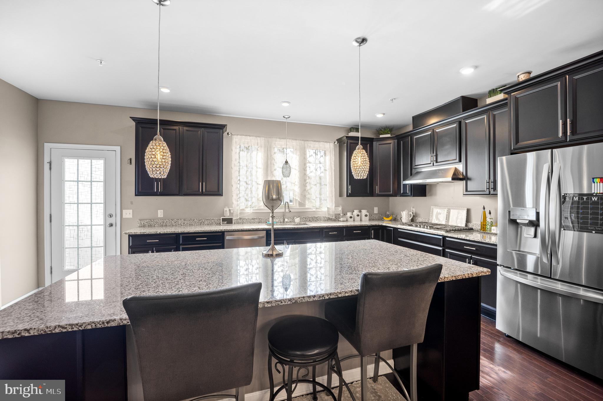 TALL OAKS - Residential