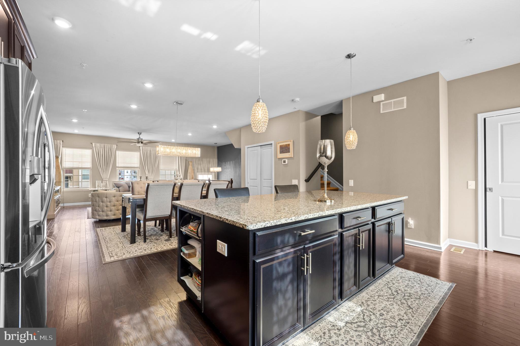 TALL OAKS - Residential