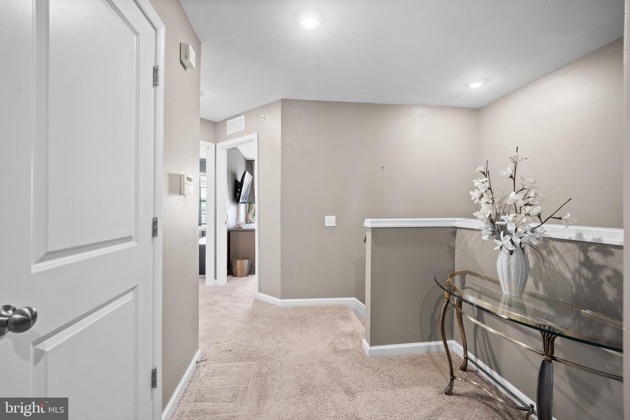 TALL OAKS - Residential