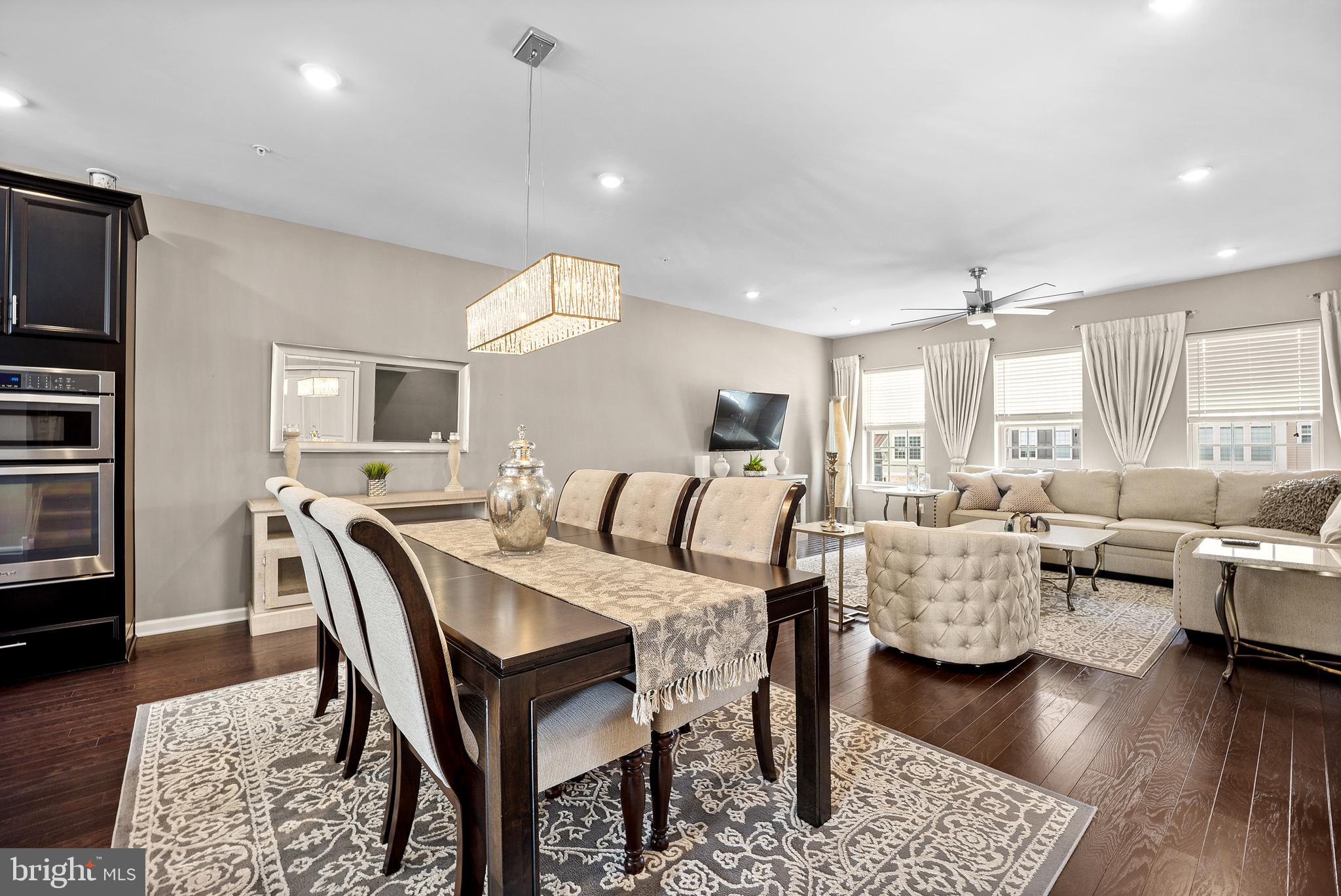 TALL OAKS - Residential