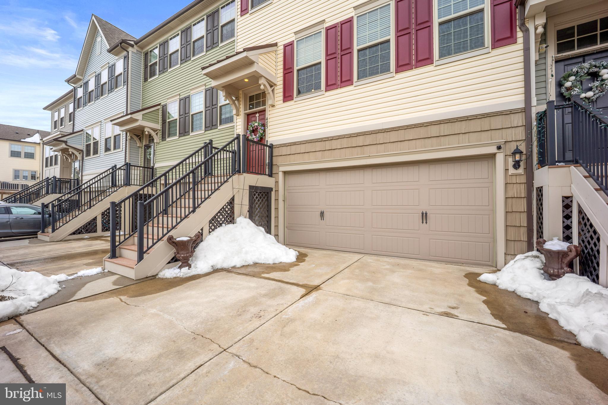 TALL OAKS - Residential