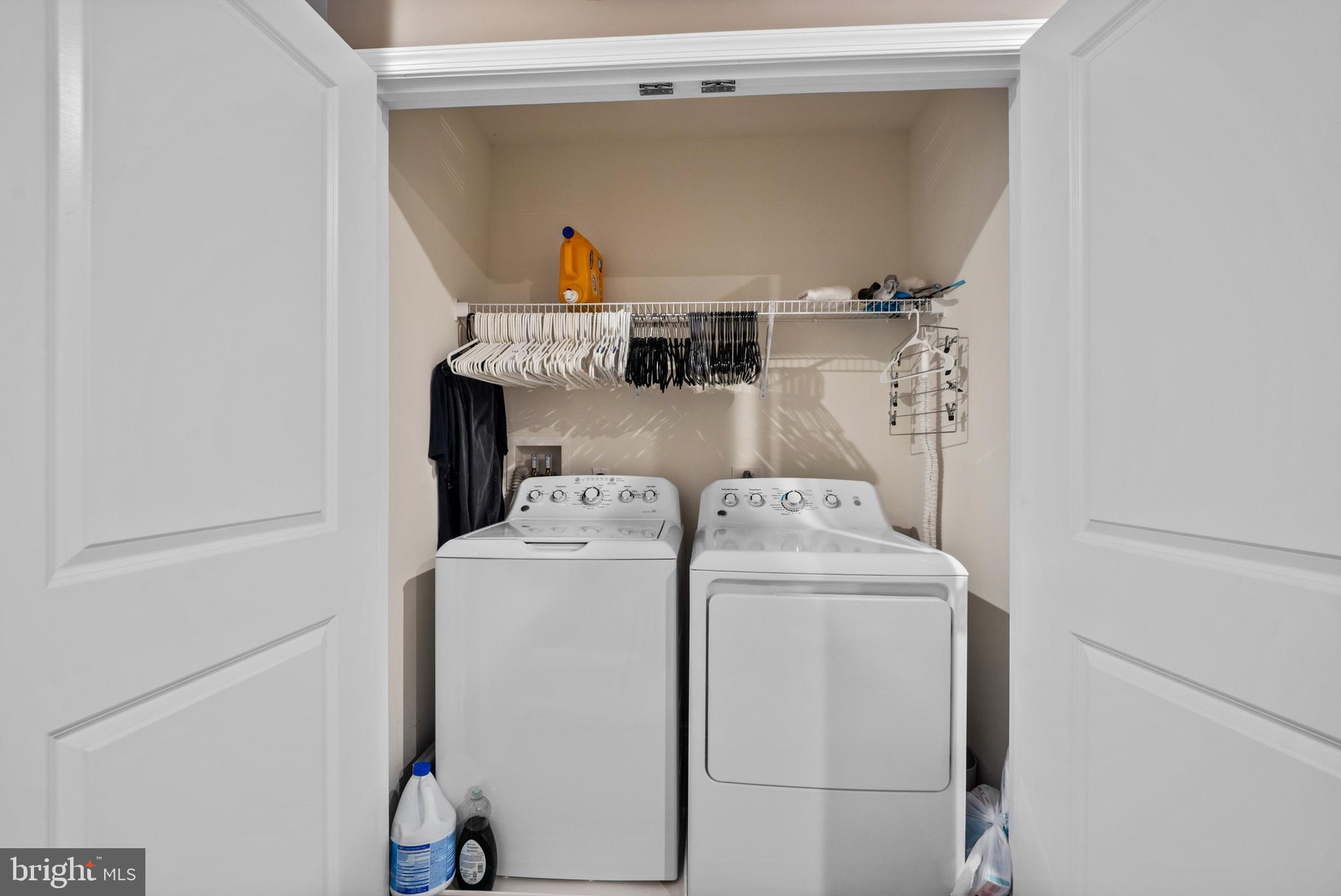 TALL OAKS - Residential