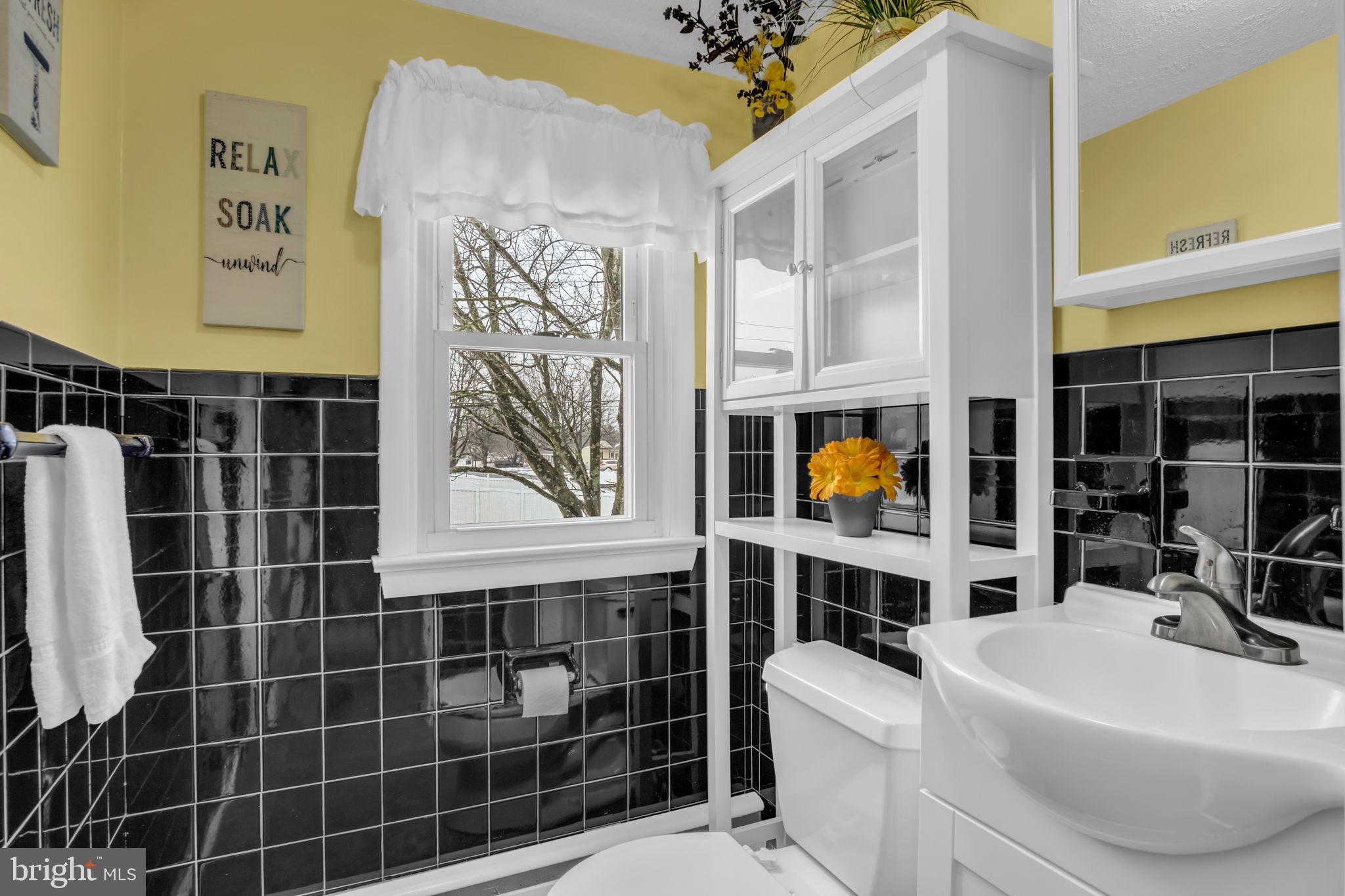 NOLL MANOR - Residential