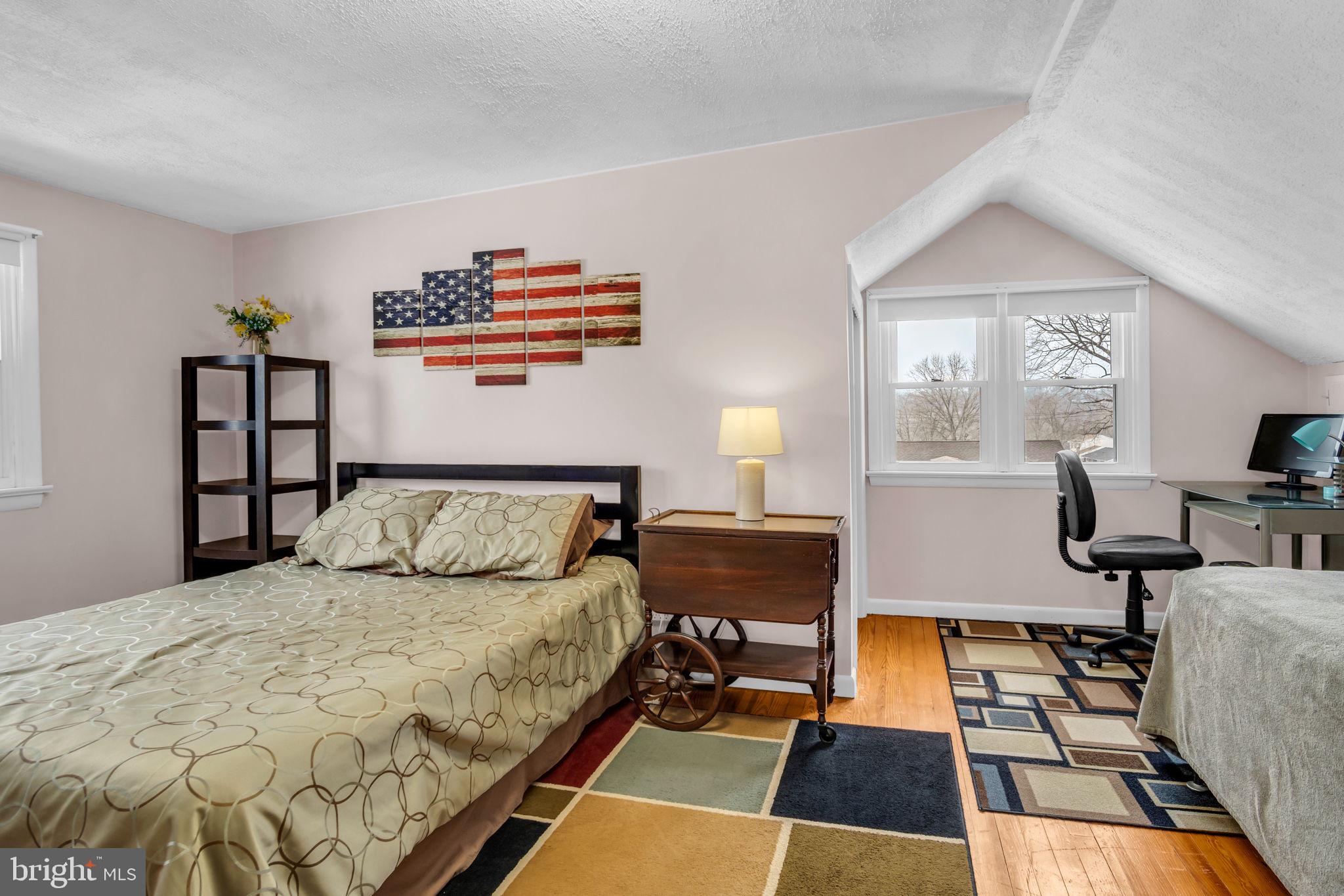 NOLL MANOR - Residential