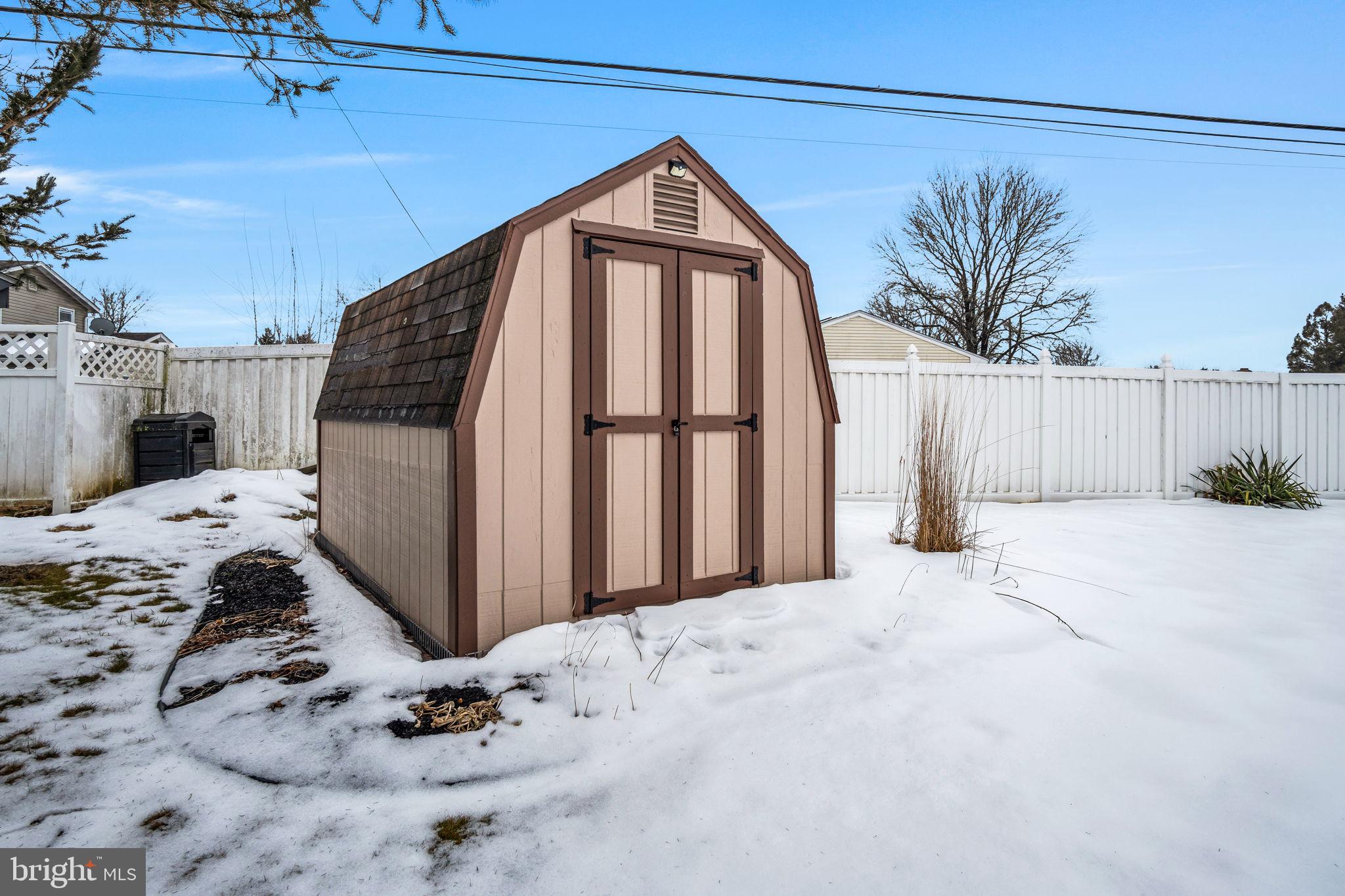 NOLL MANOR - Residential